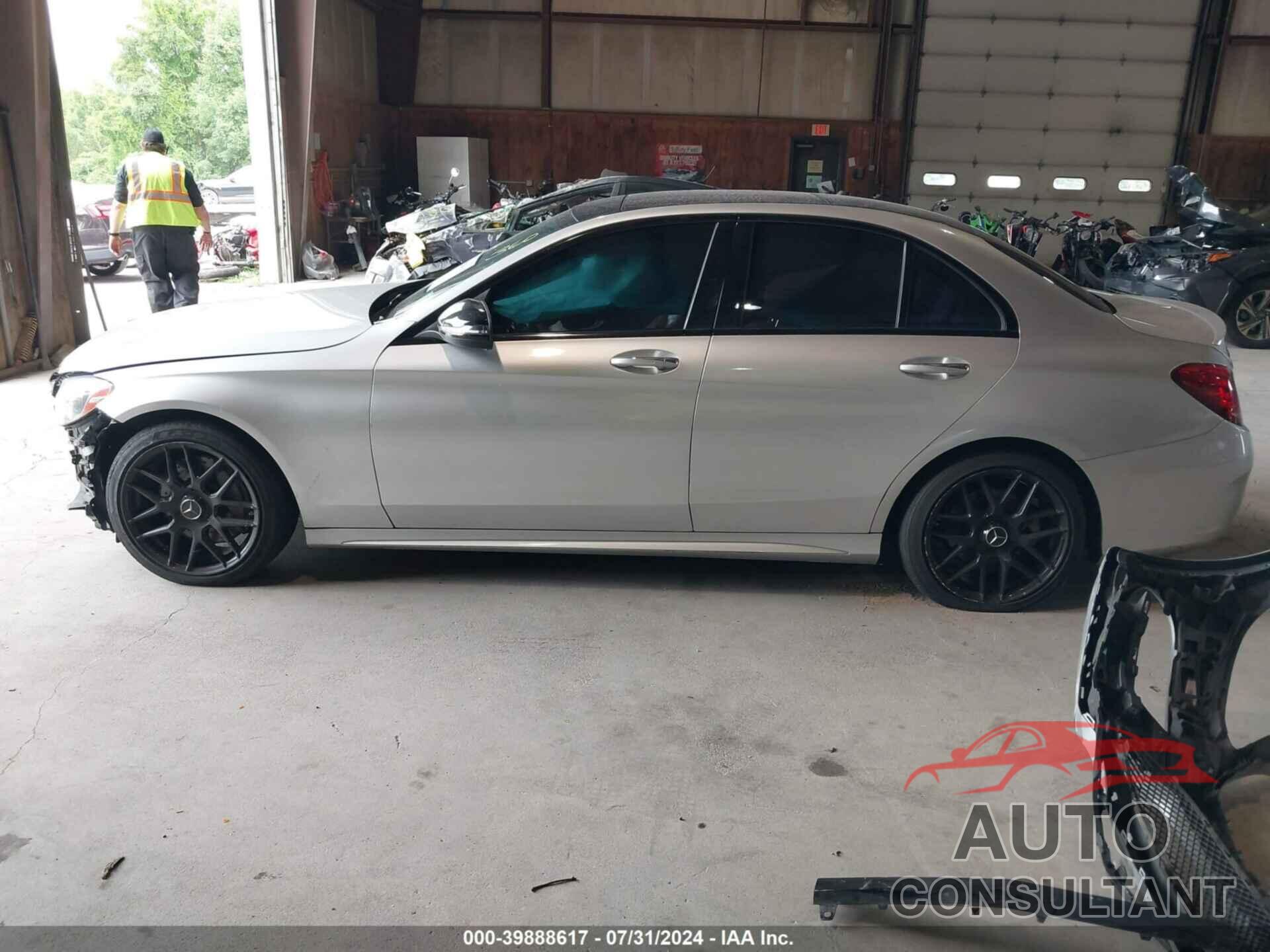 MERCEDES-BENZ C 300 2017 - 55SWF4JBXHU193477