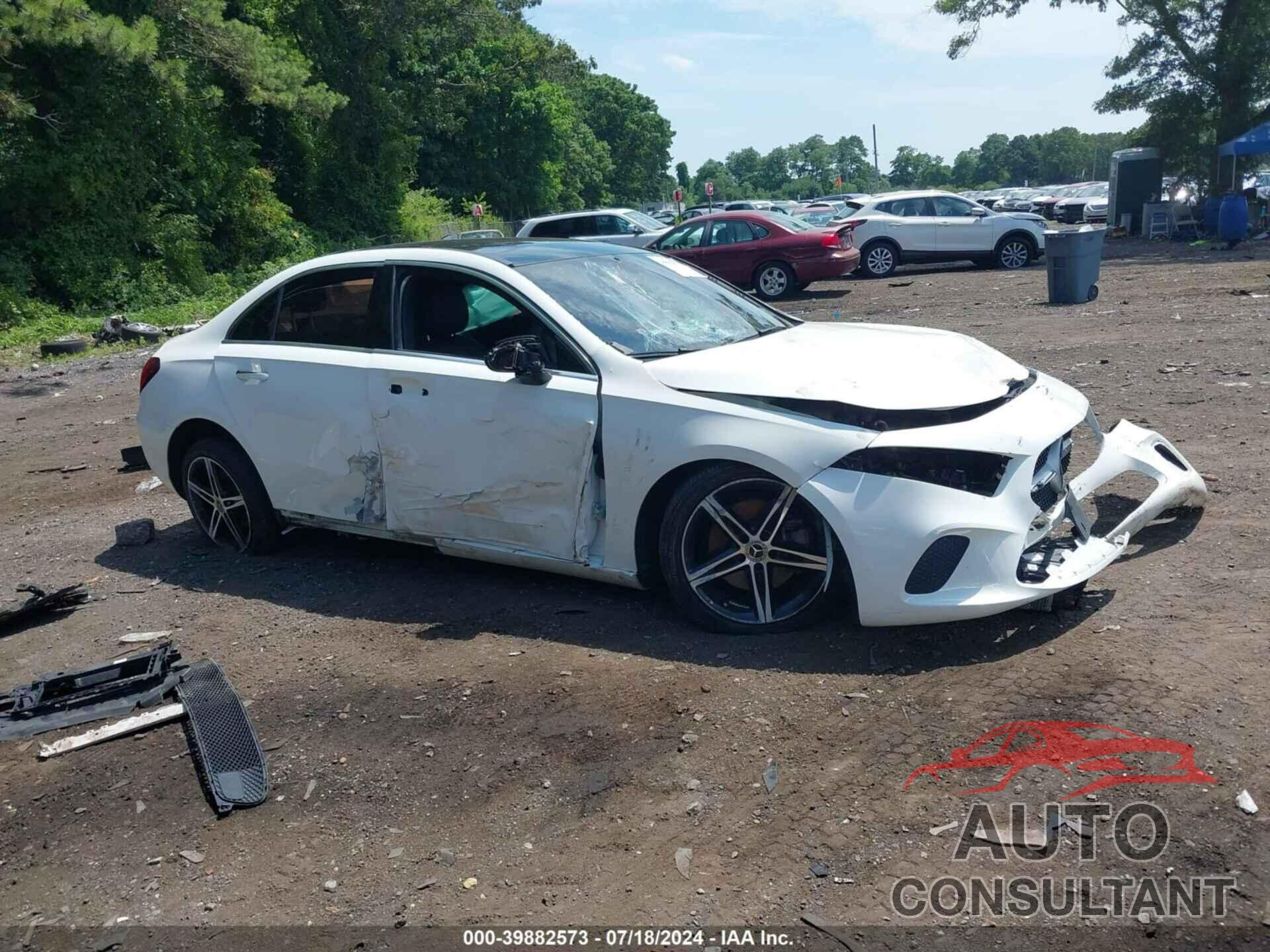 MERCEDES-BENZ A 220 2021 - W1K3G4FB7MJ290428