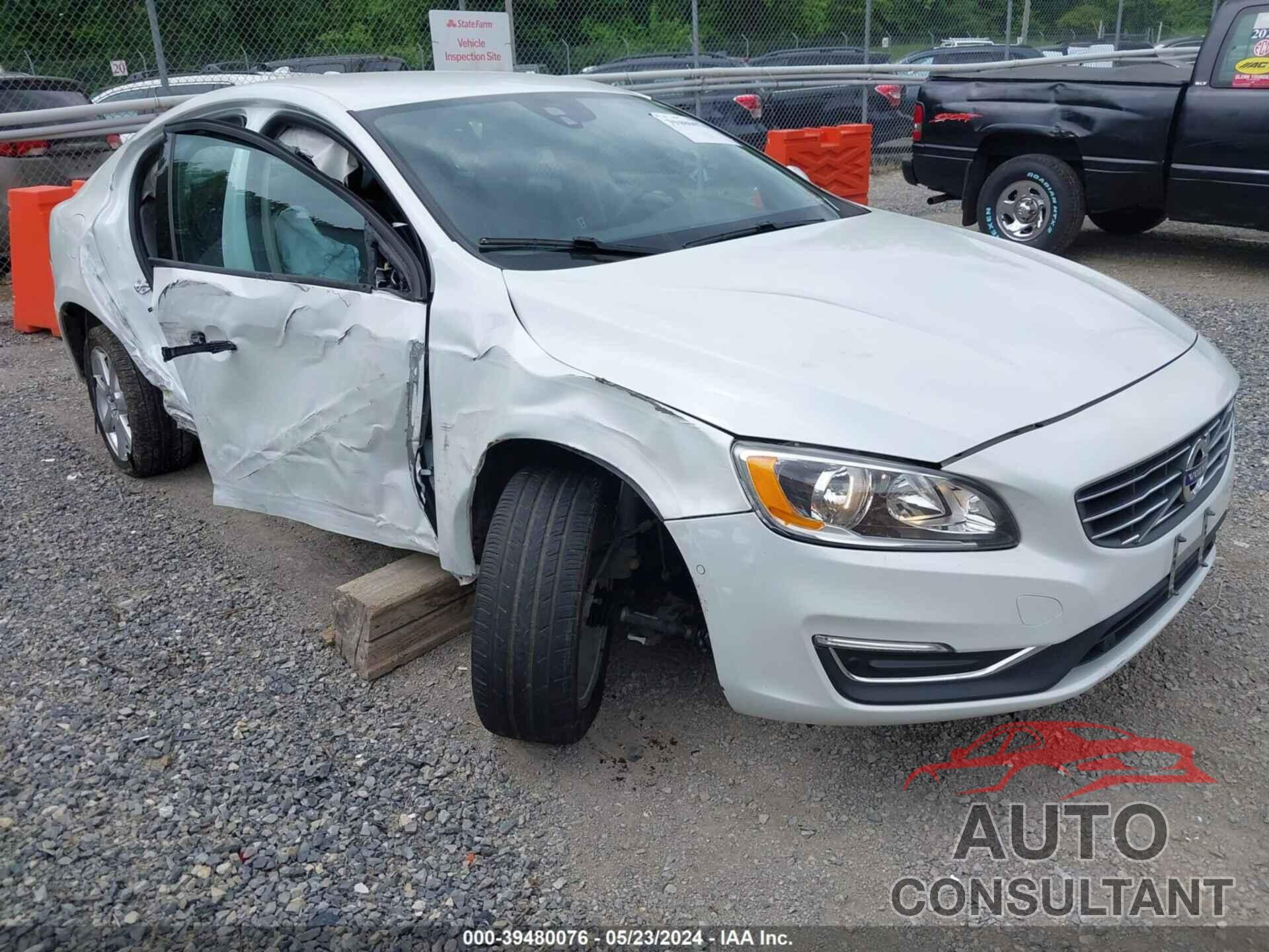 VOLVO S60 2016 - YV126MFJ7G2408941