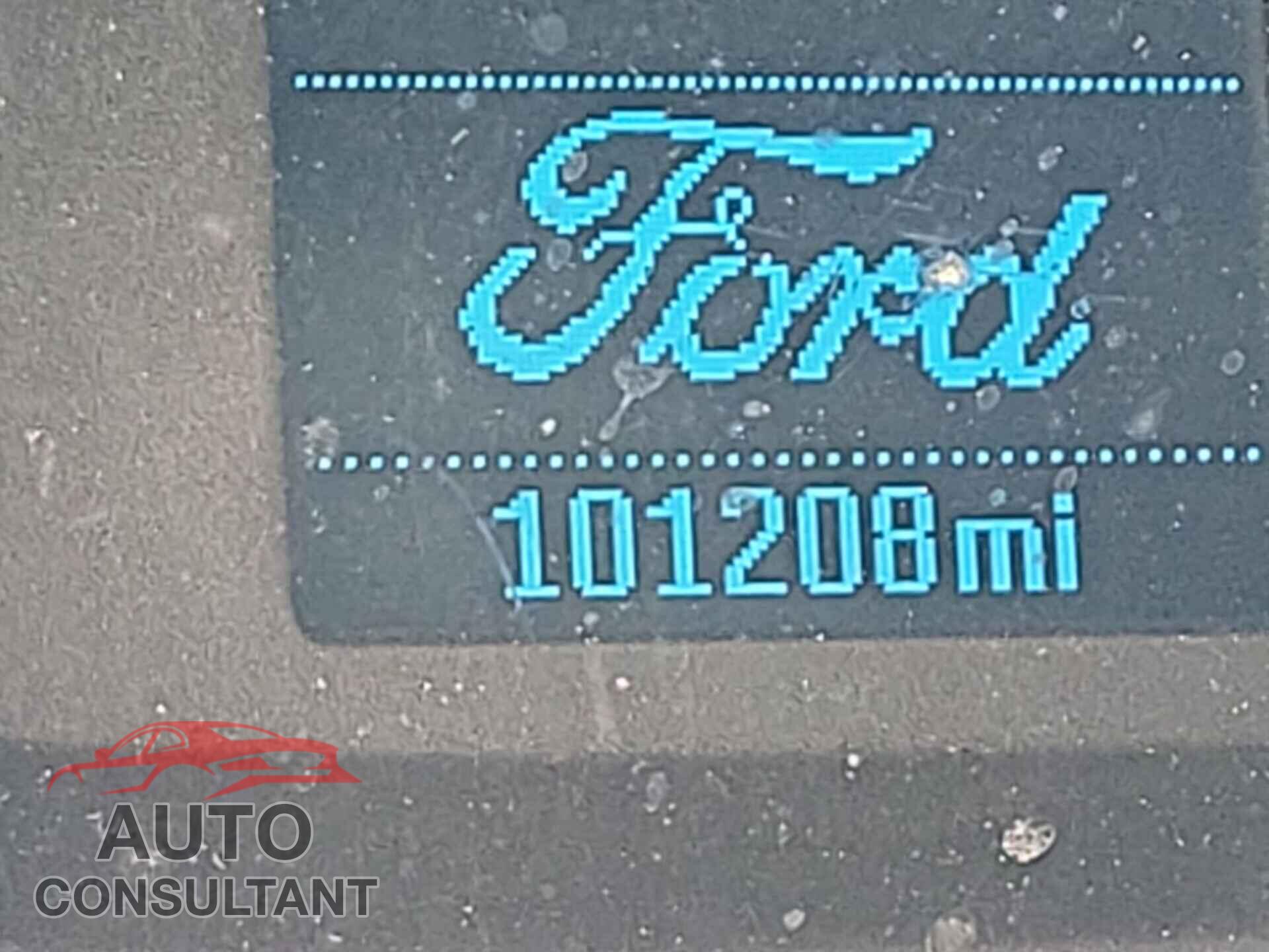 FORD TRANSIT 2017 - 1FTYR2CM1HKB17248