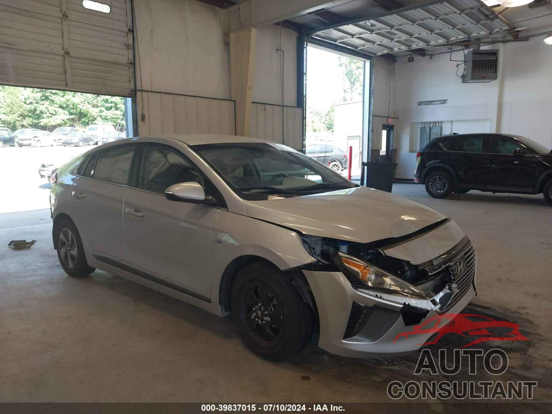 HYUNDAI IONIQ HYBRID 2019 - KMHC75LC5KU123943