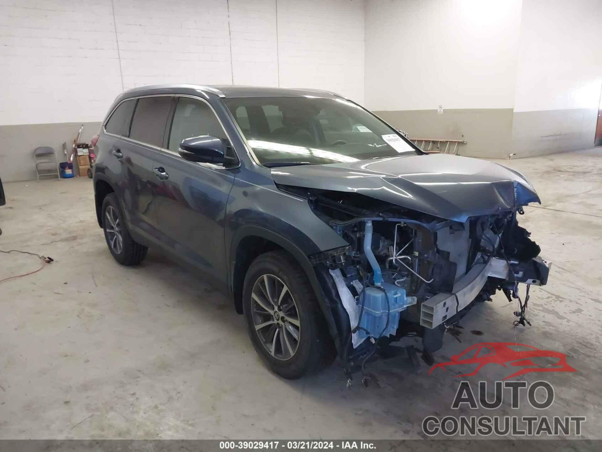 TOYOTA HIGHLANDER 2019 - 5TDJZRFH7KS920431