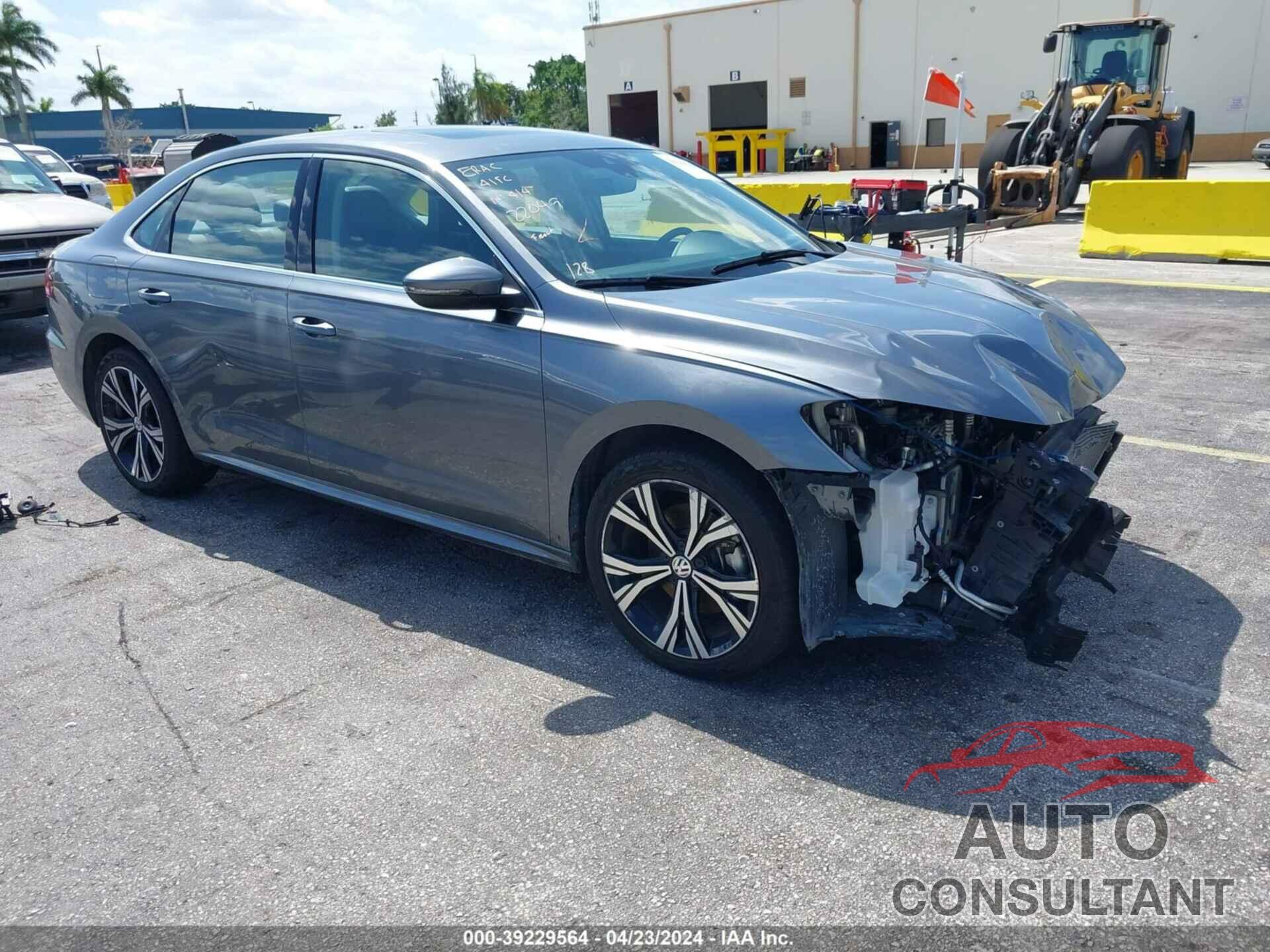 VOLKSWAGEN PASSAT 2022 - 1VWSA7A34NC005227