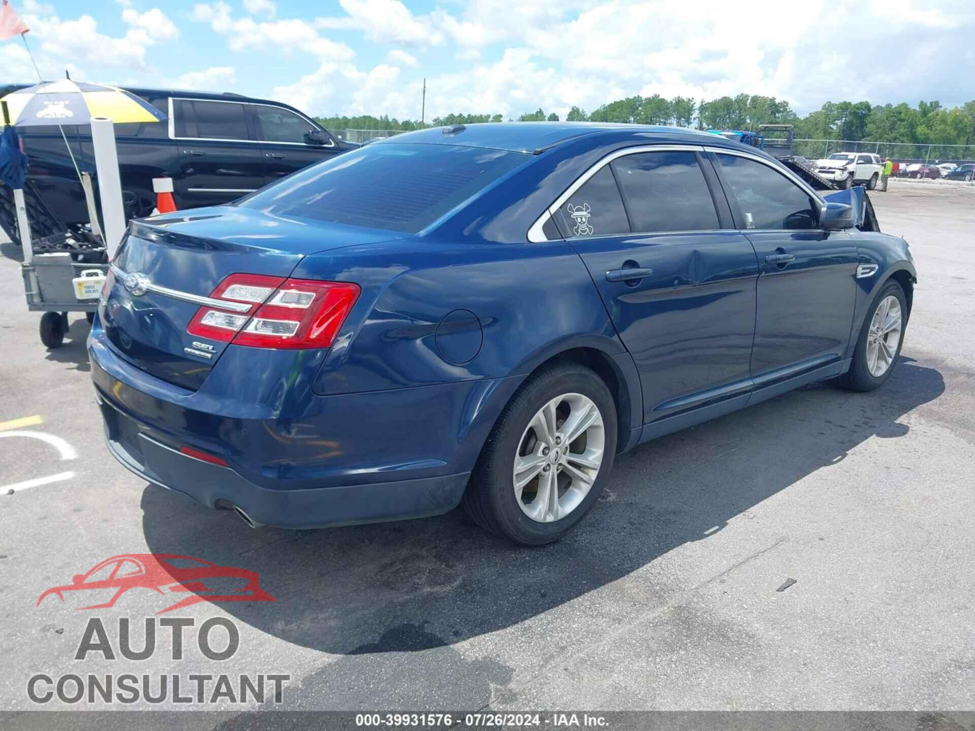 FORD TAURUS 2017 - 1FAHP2E86HG110861