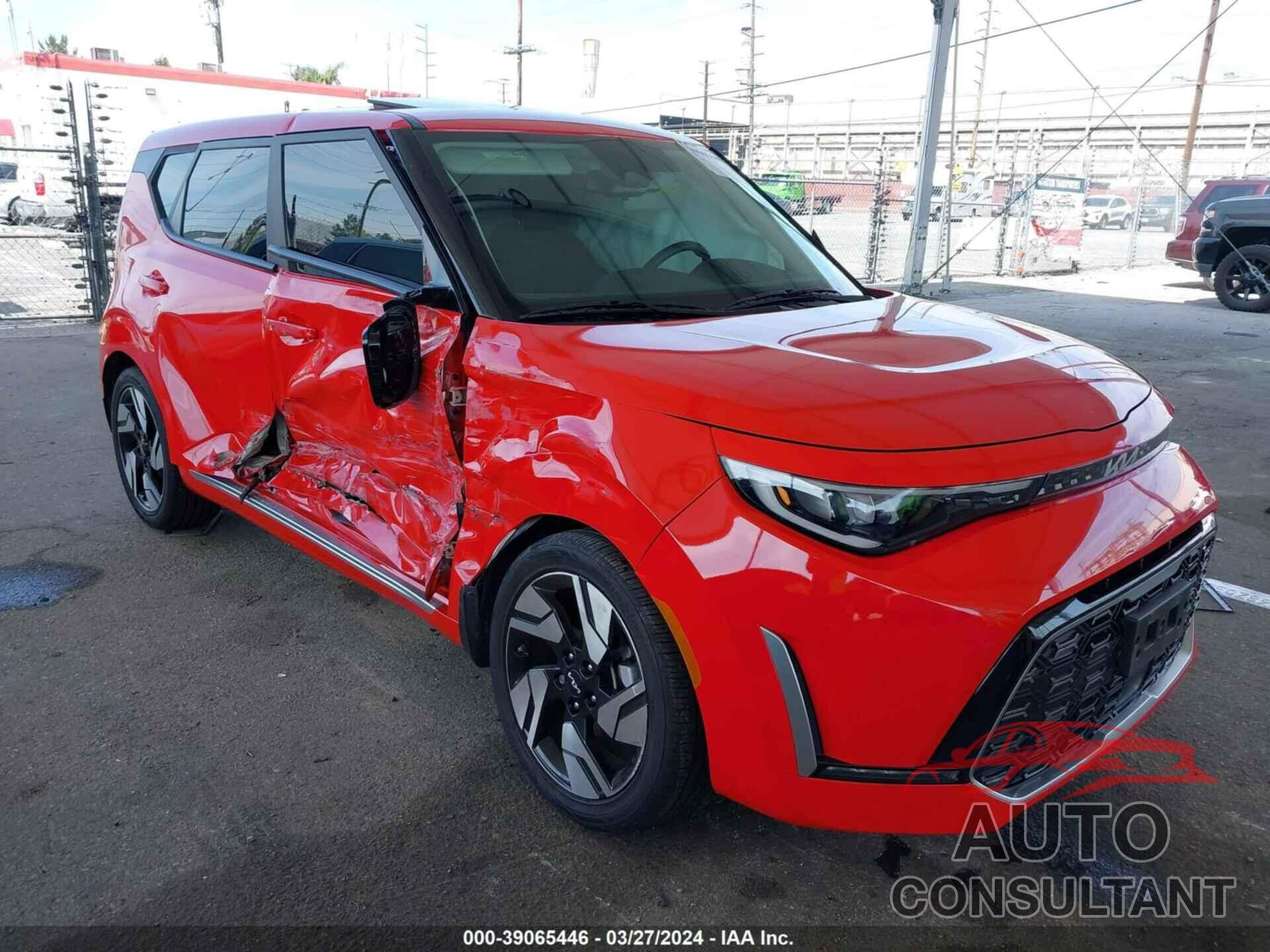 KIA SOUL 2023 - KNDJ53AU9P7200028