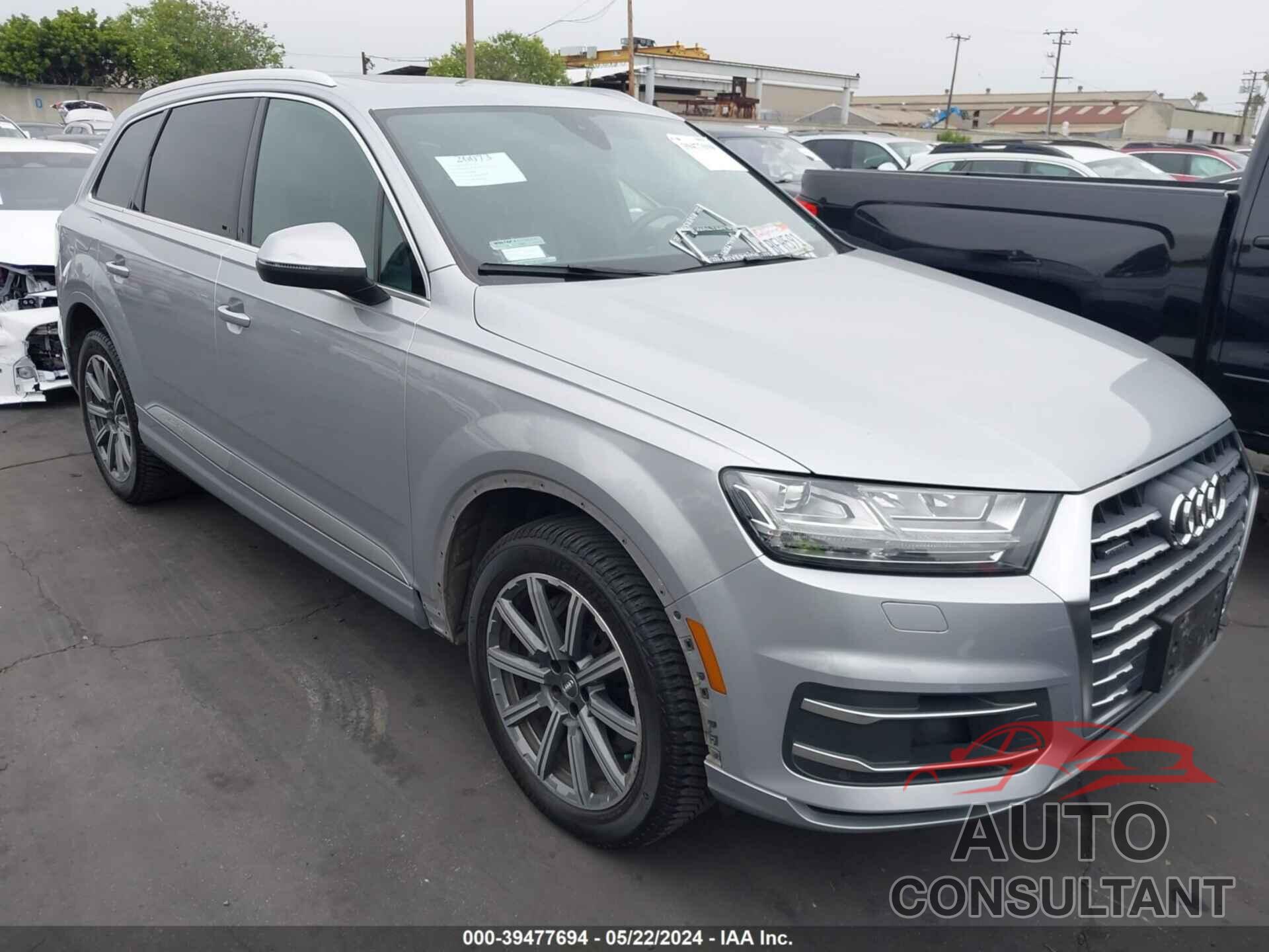 AUDI Q7 2018 - WA1LAAF77JD012378