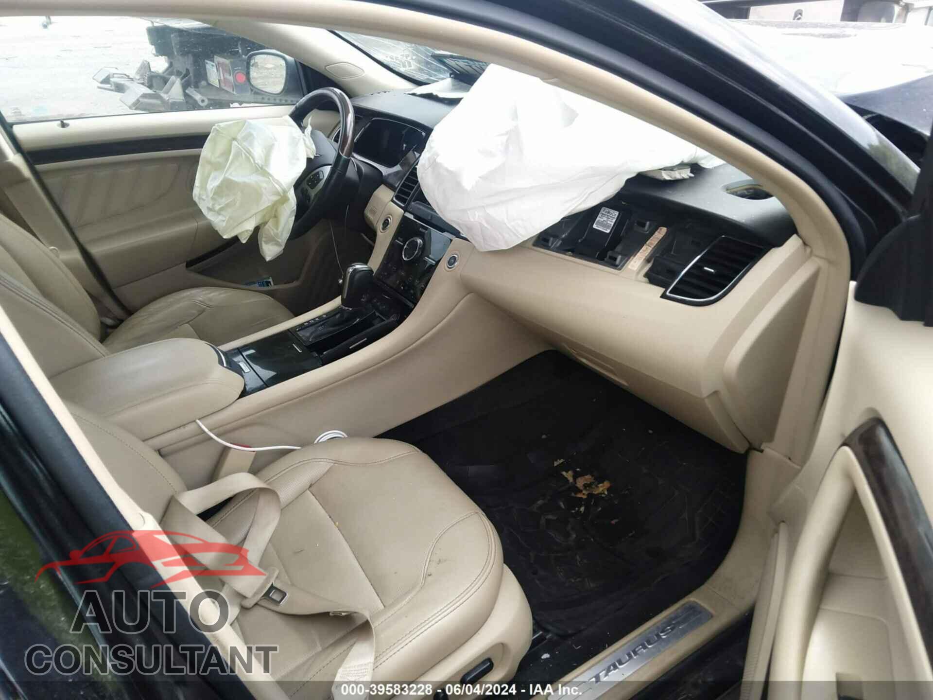 FORD TAURUS 2016 - 1FAHP2F82GG107565