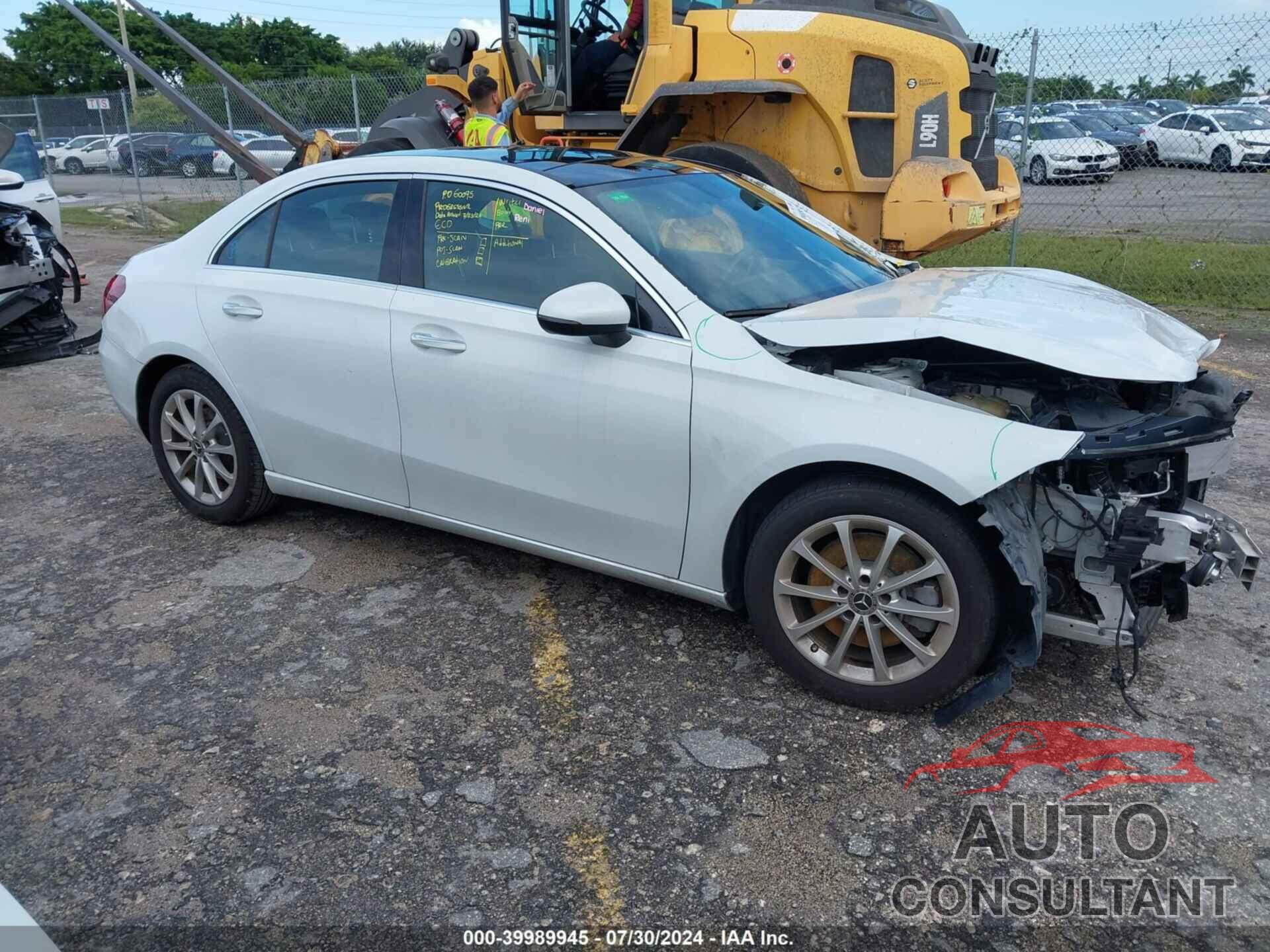 MERCEDES-BENZ A 220 2020 - W1K3G4EB0LW044419