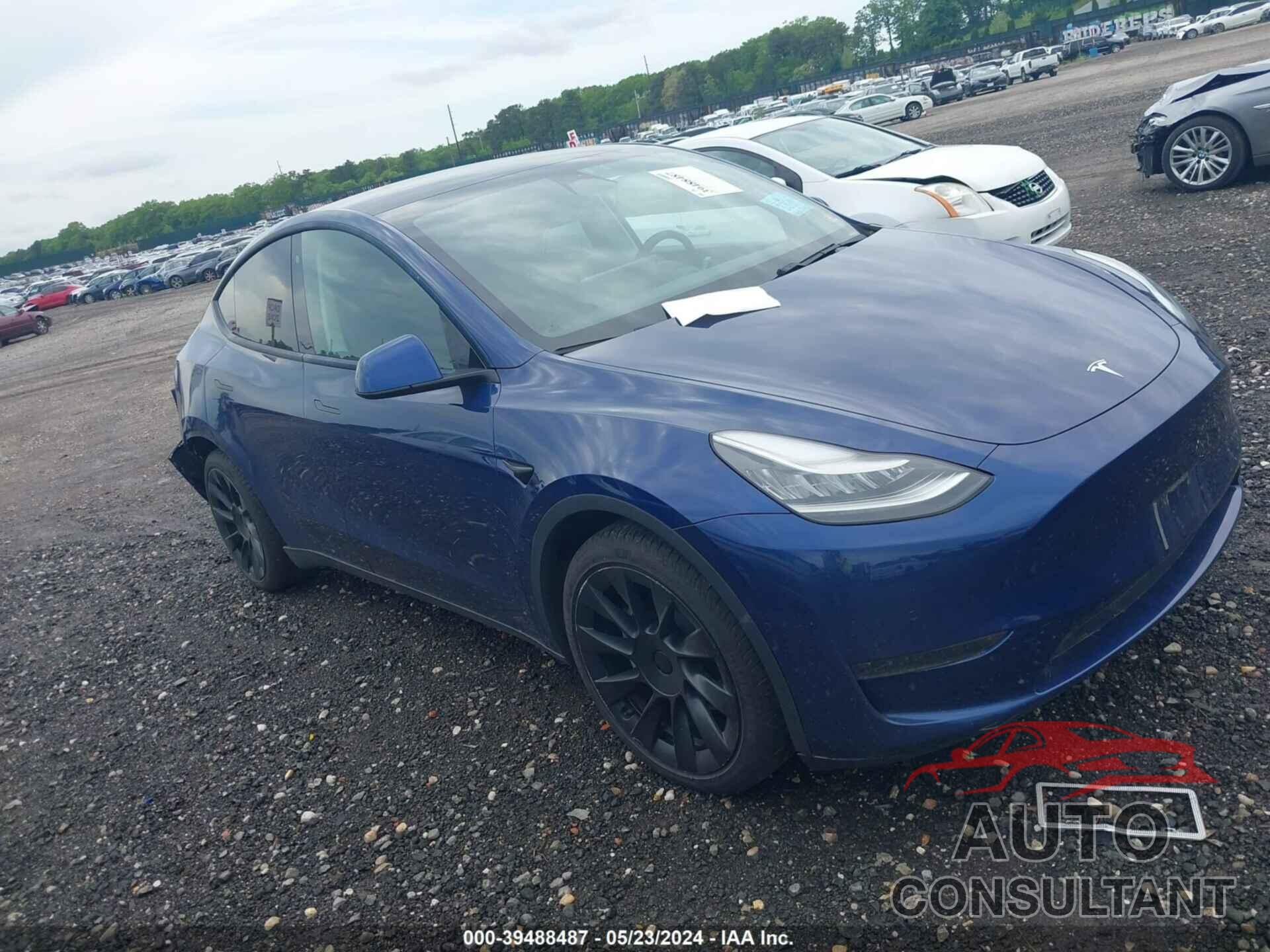 TESLA MODEL Y 2020 - 5YJYGDEE3LF038595