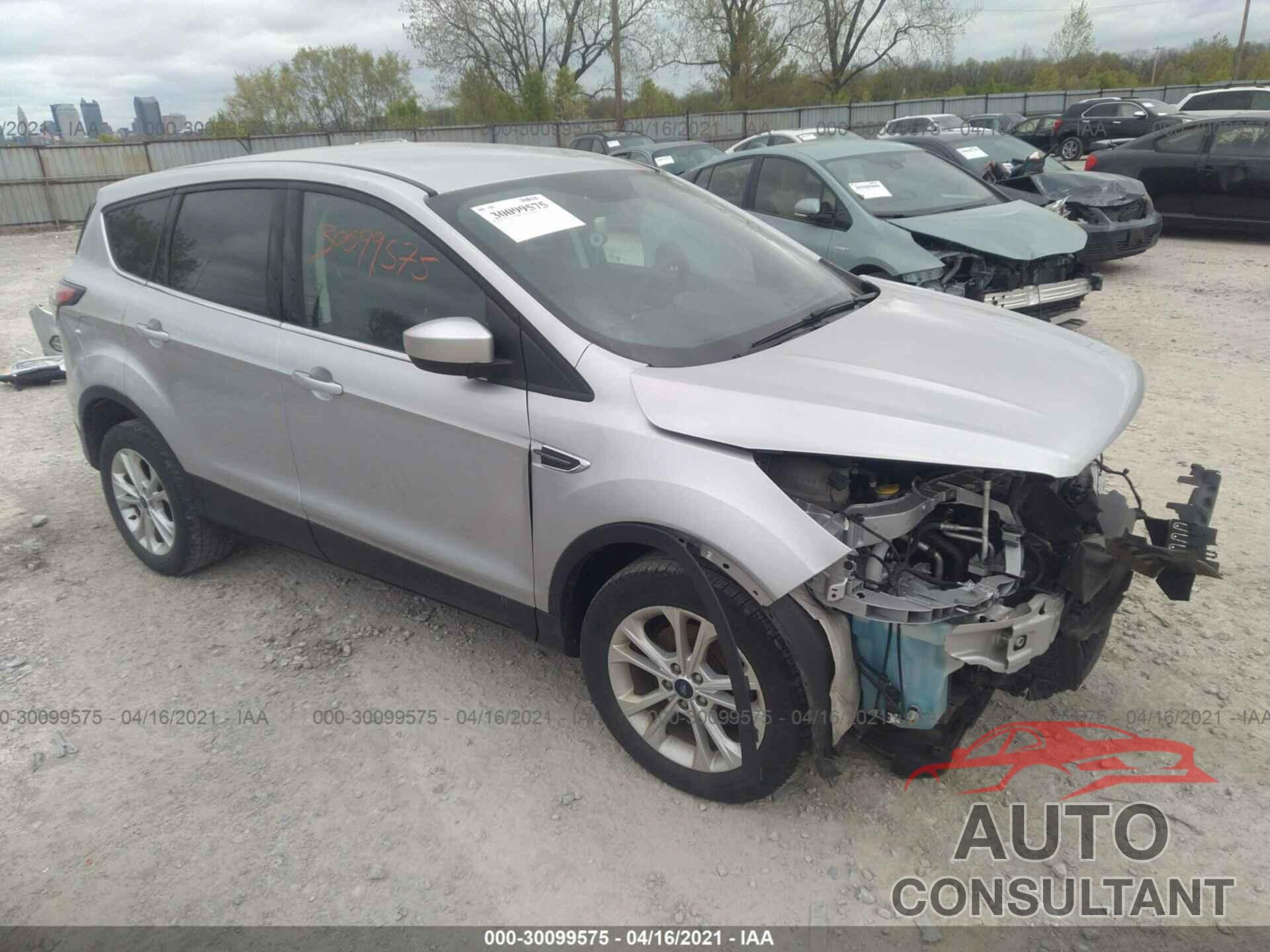 FORD ESCAPE 2017 - 1FMCU0GD2HUA79374