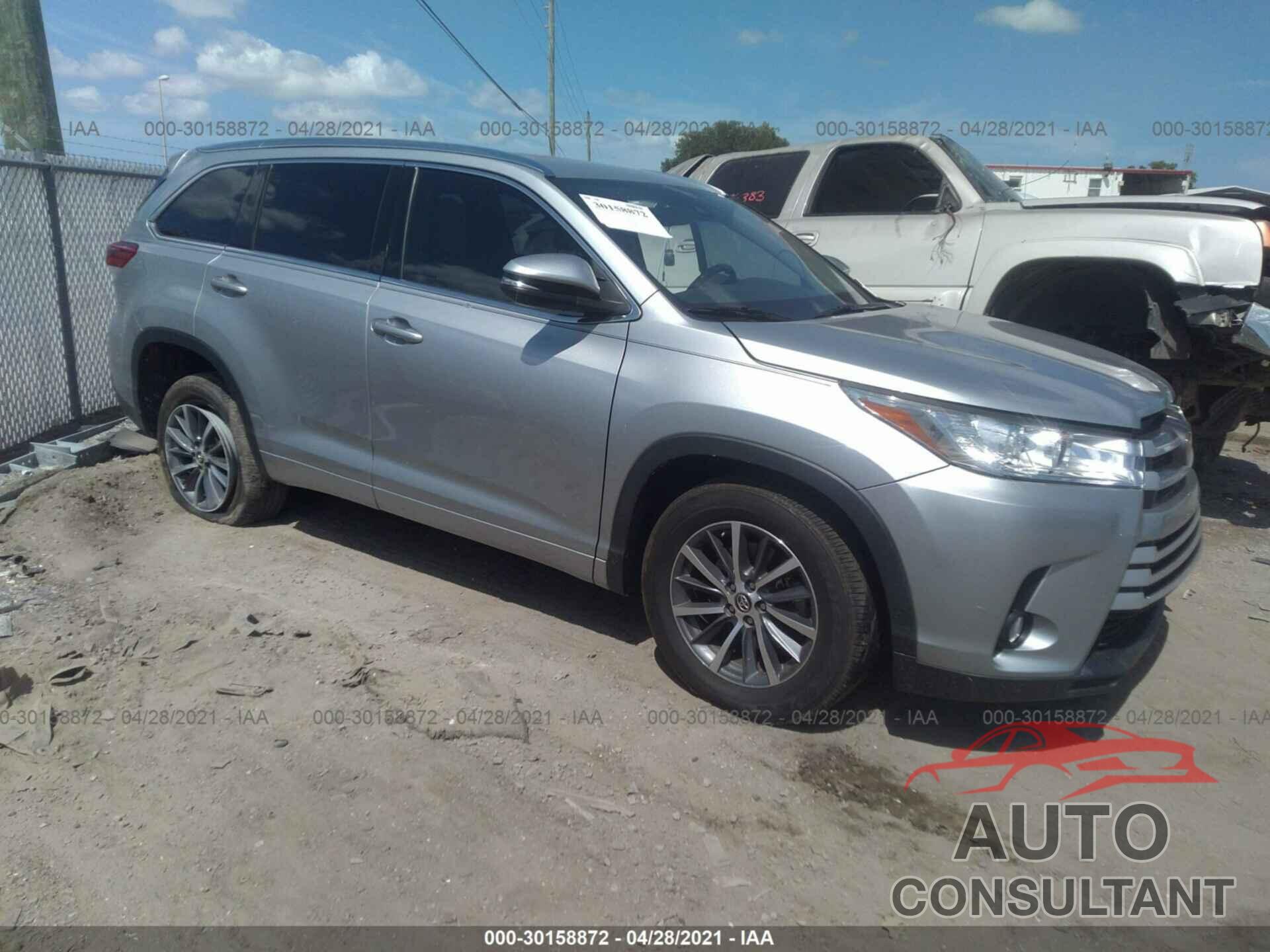 TOYOTA HIGHLANDER 2017 - 5TDKZRFH8HS516860