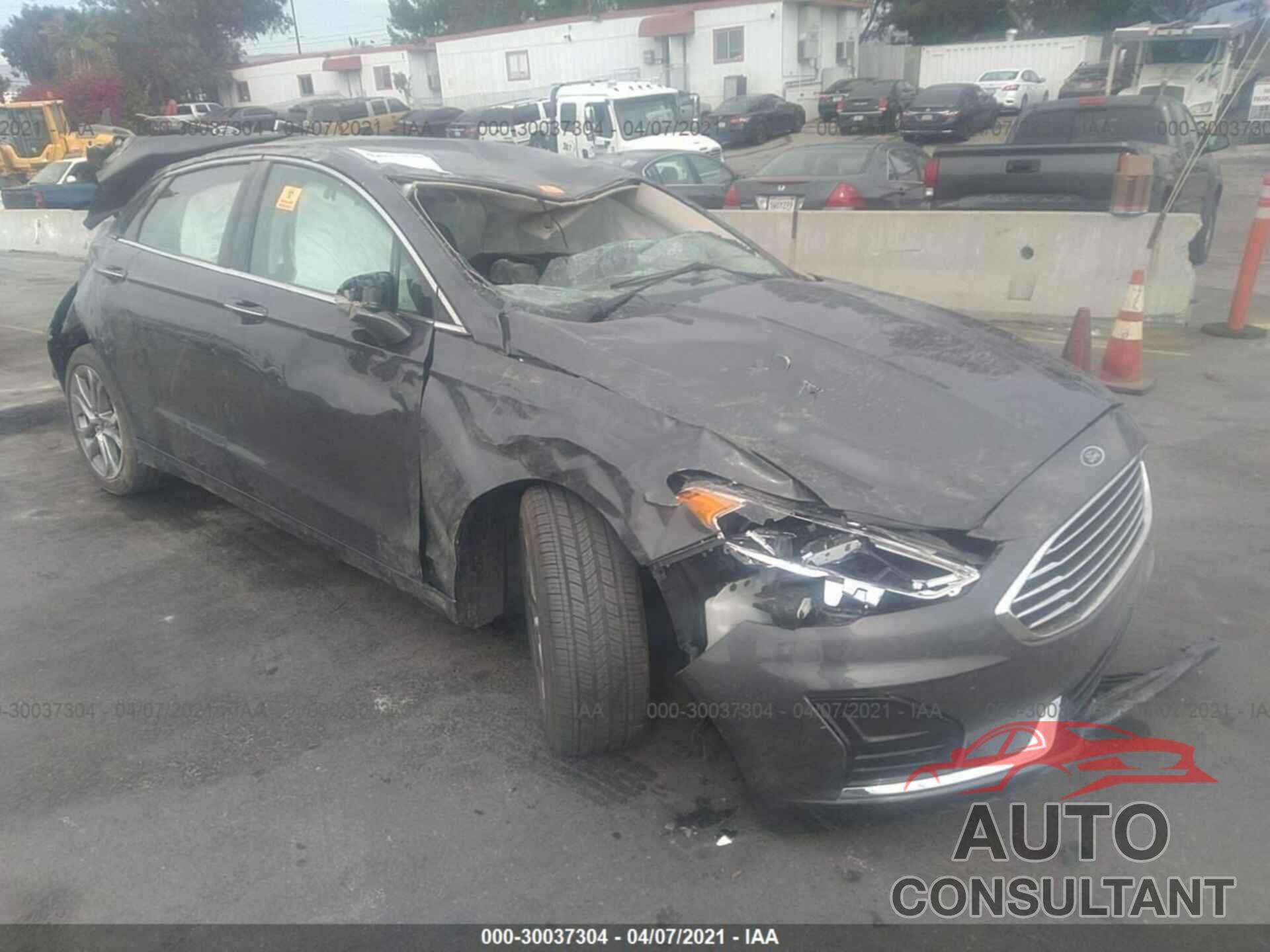 FORD FUSION 2019 - 3FA6P0CD2KR135476