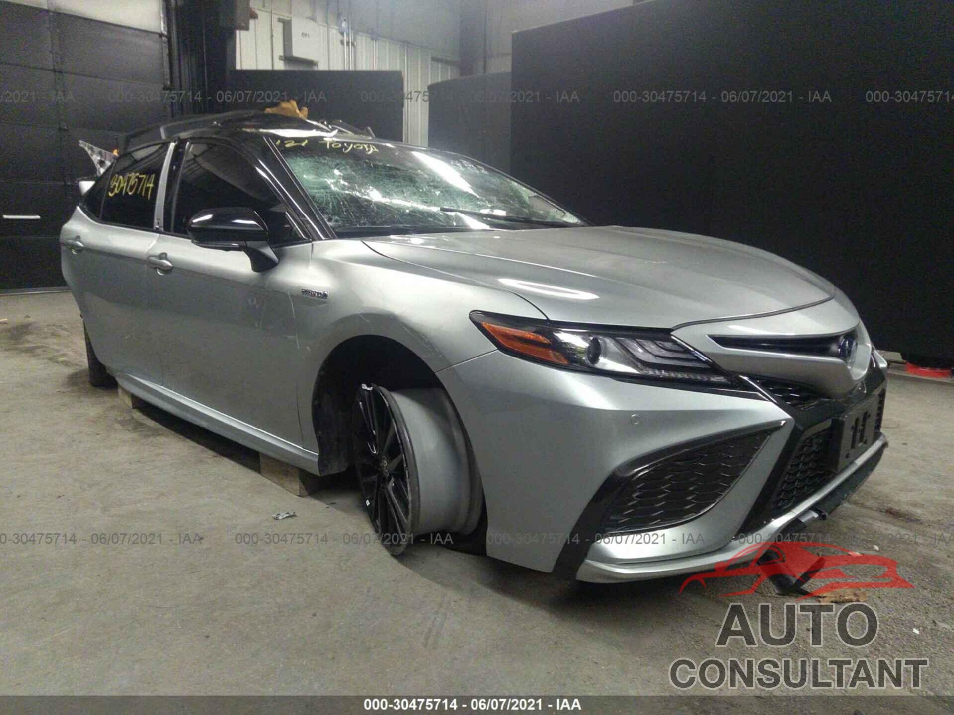 TOYOTA CAMRY 2021 - 4T1K31AK4MU020476