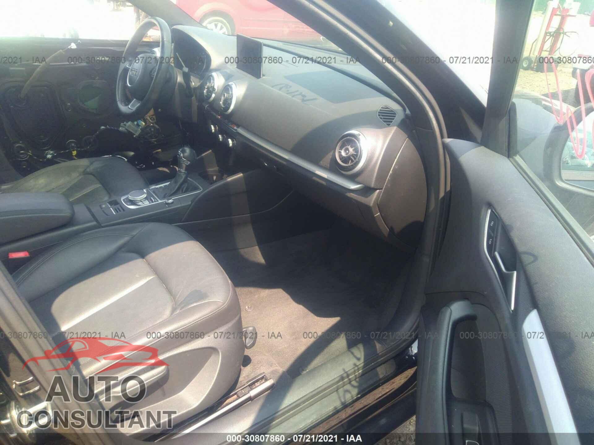 AUDI A3 2016 - WAUA7GFF3G1027117