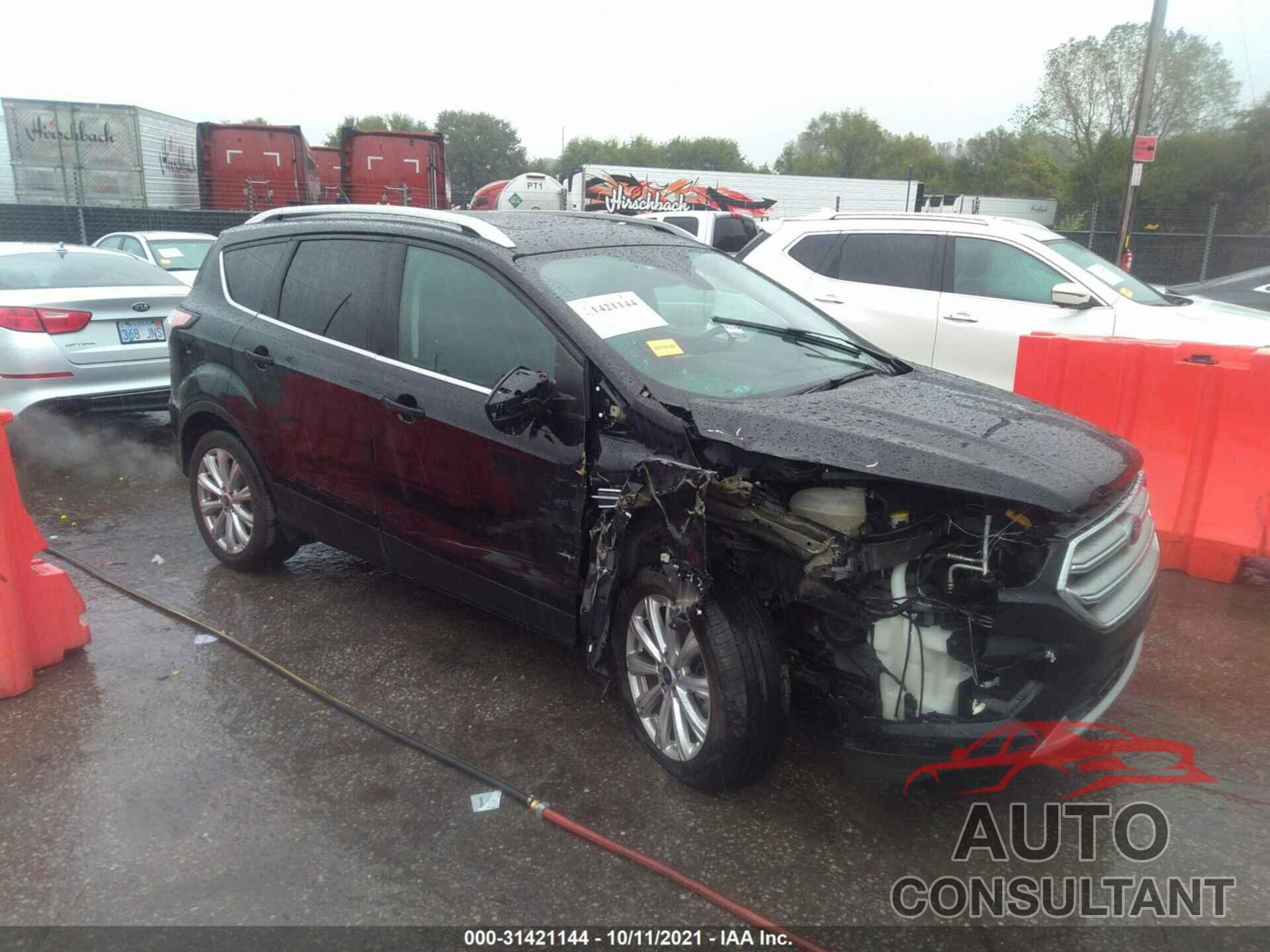 FORD ESCAPE 2017 - 1FMCU0J99HUC45913