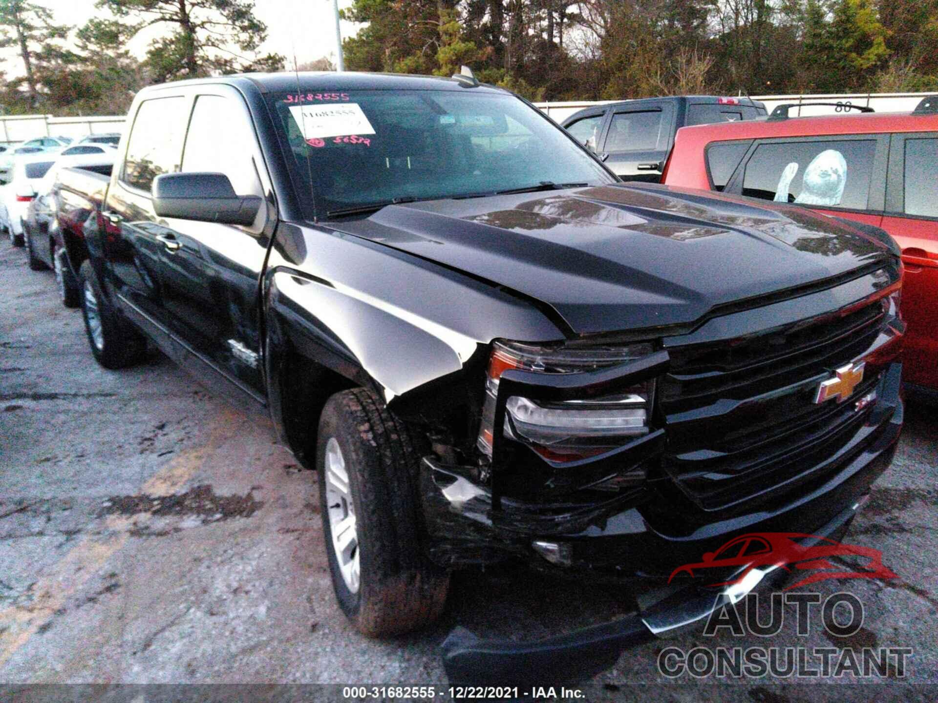 CHEVROLET SILVERADO 1500 2018 - 3GCUKREC4JG464991