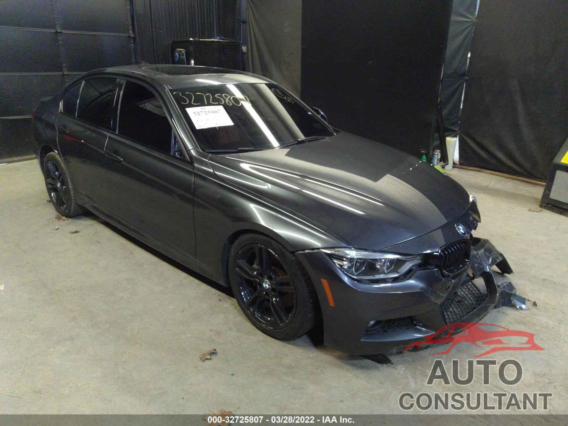 BMW 3 SERIES 2018 - WBA8D9C56JEM32127