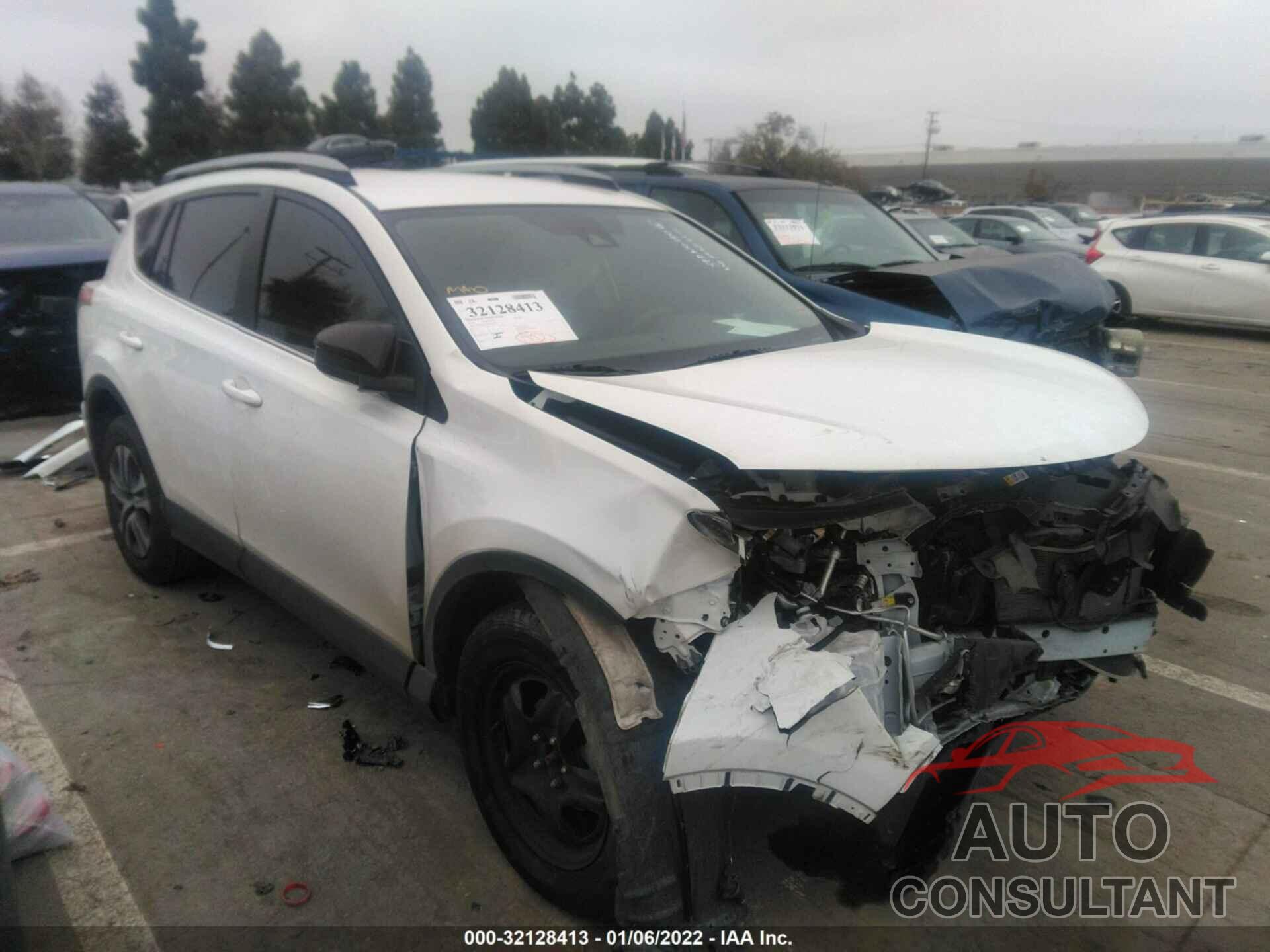 TOYOTA RAV4 2018 - JTMZFREV4JJ199855