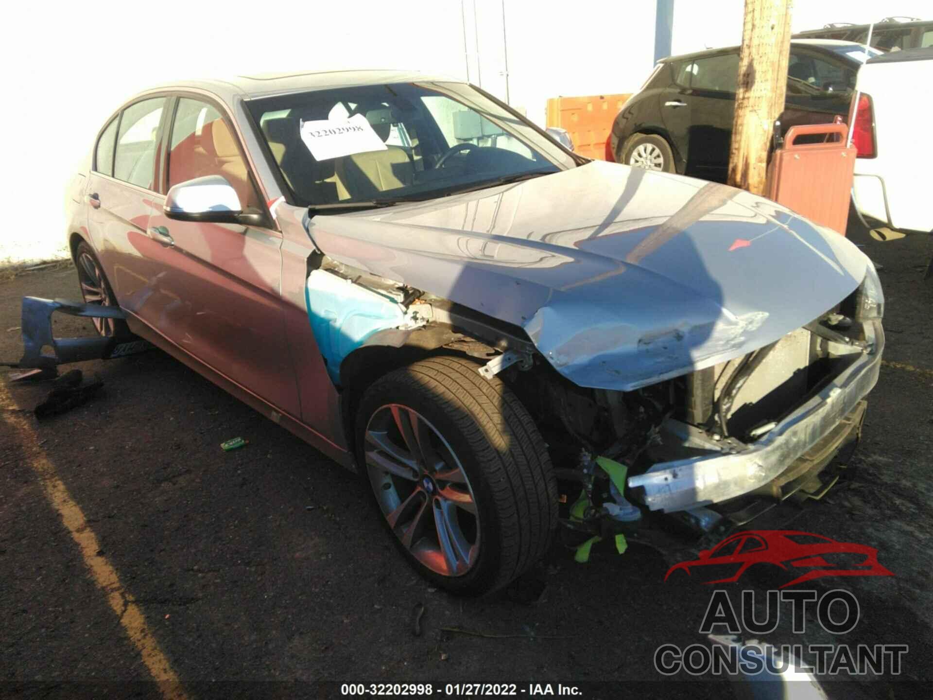 BMW 3 SERIES 2017 - WBA8B9G32HNU53081