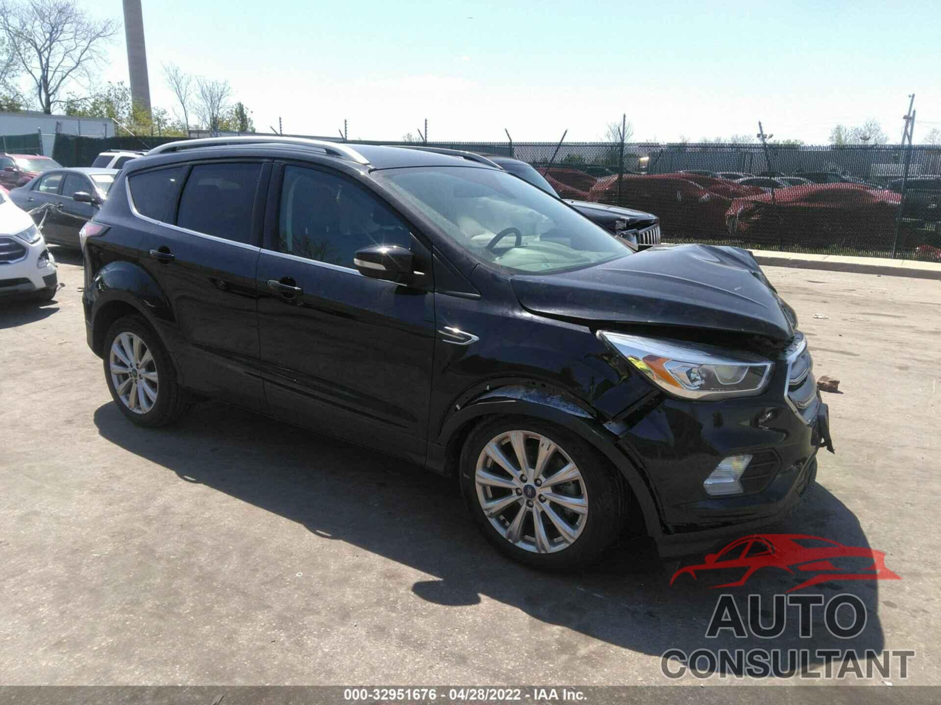 FORD ESCAPE 2017 - 1FMCU9JD4HUA79826