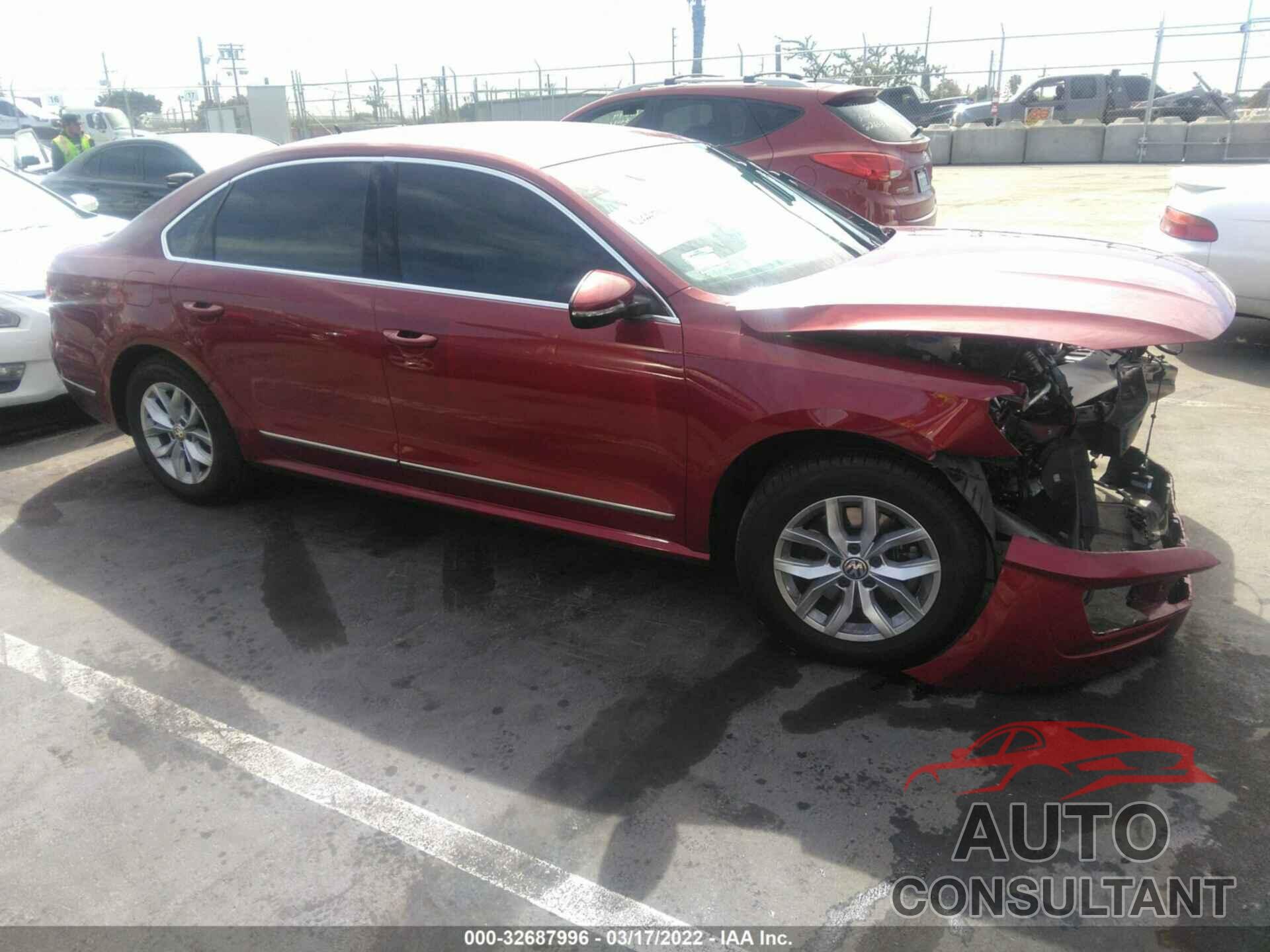 VOLKSWAGEN PASSAT 2017 - 1VWAT7A32HC077974