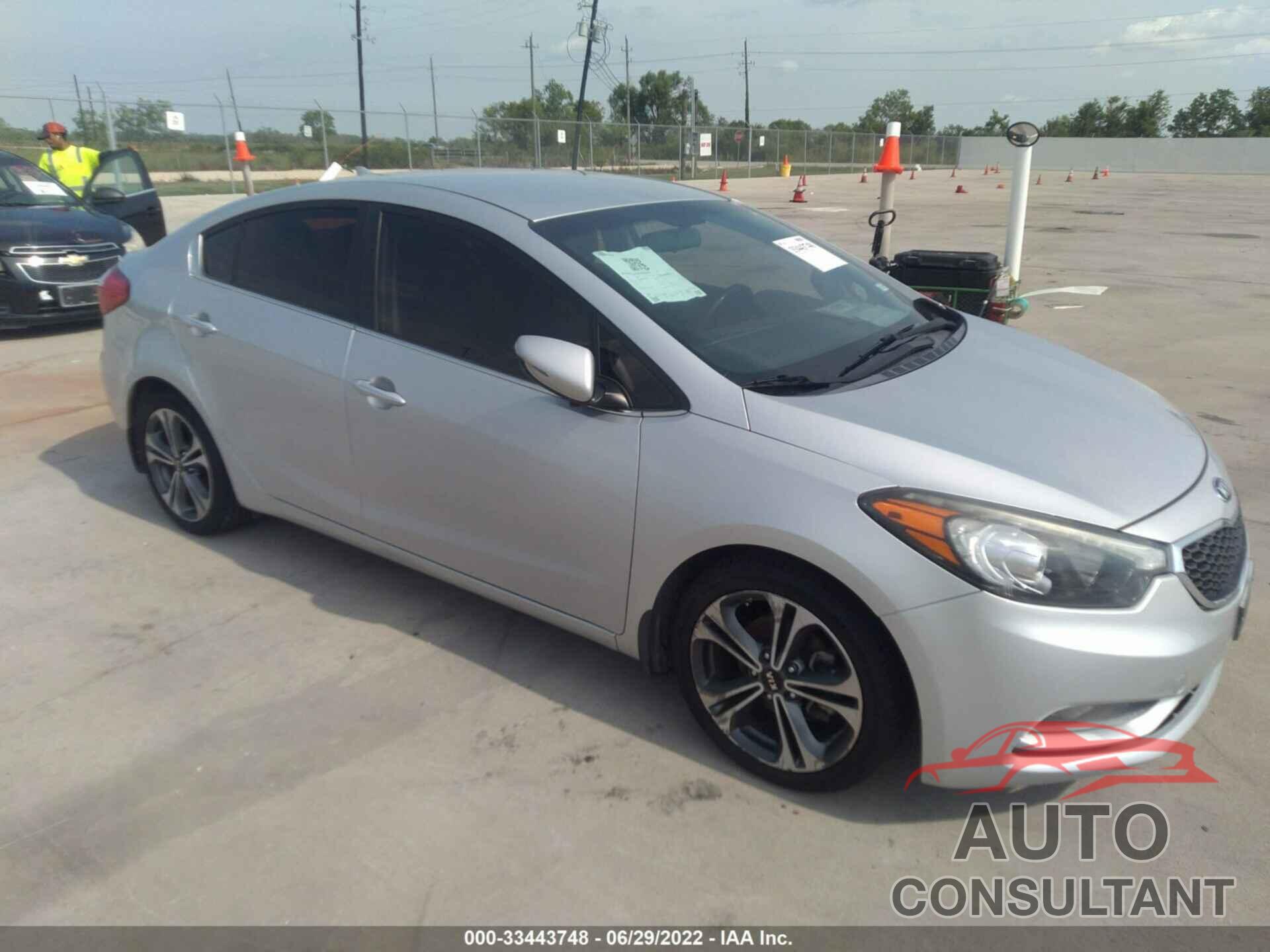 KIA FORTE 2016 - KNAFX4A88G5482616