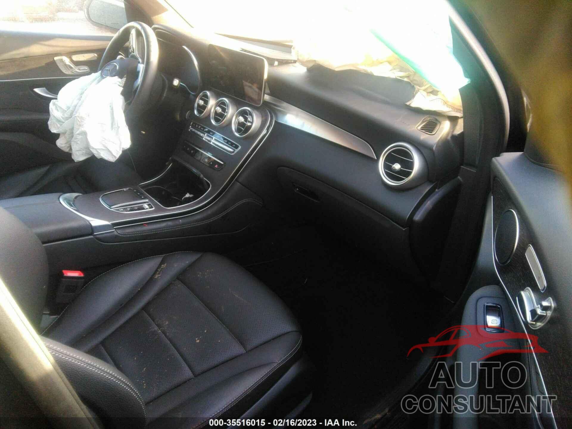 MERCEDES-BENZ GLC 2020 - WDC0G8EB8LF748530