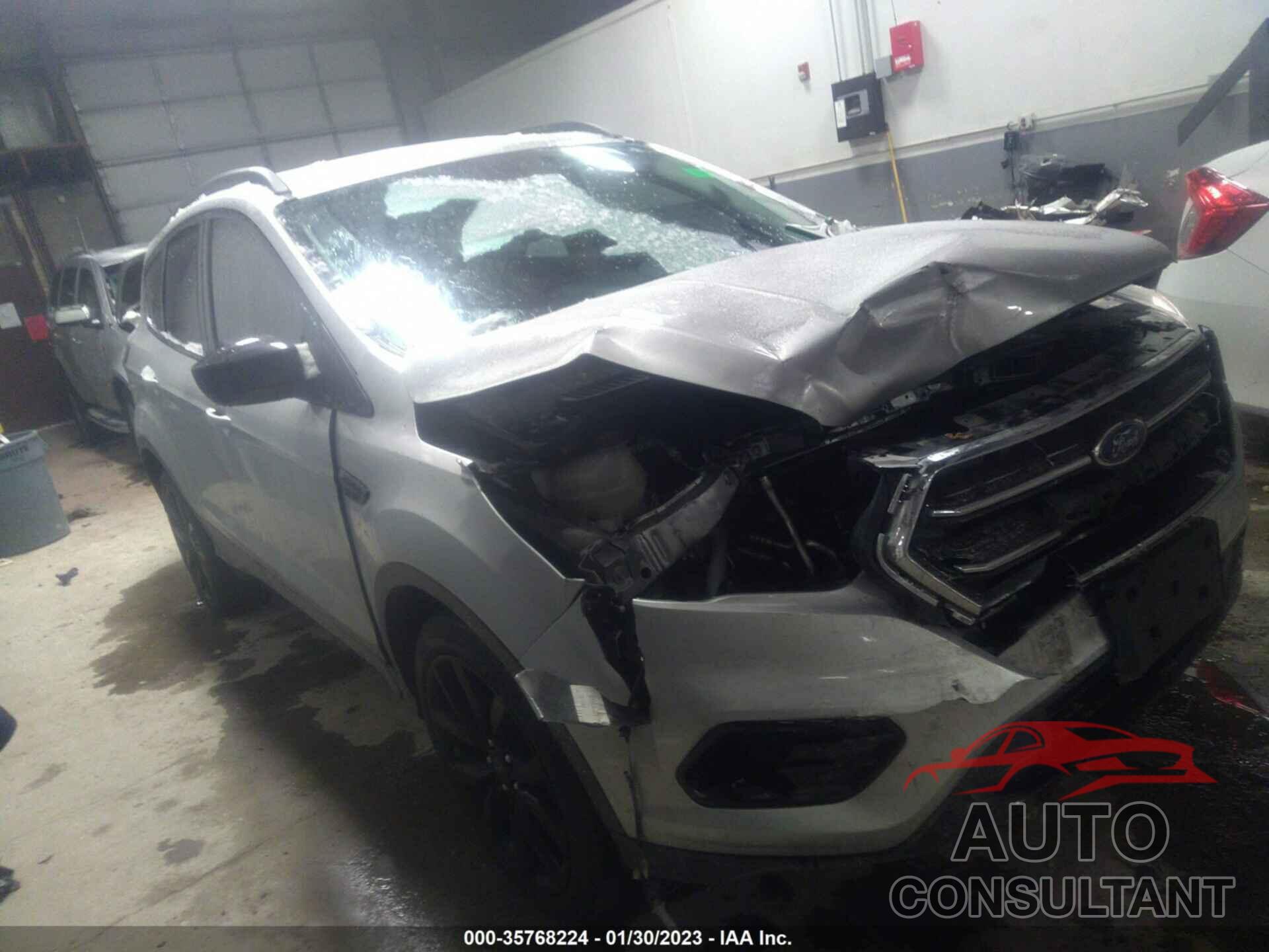 FORD ESCAPE 2017 - 1FMCU9GD5HUA68423