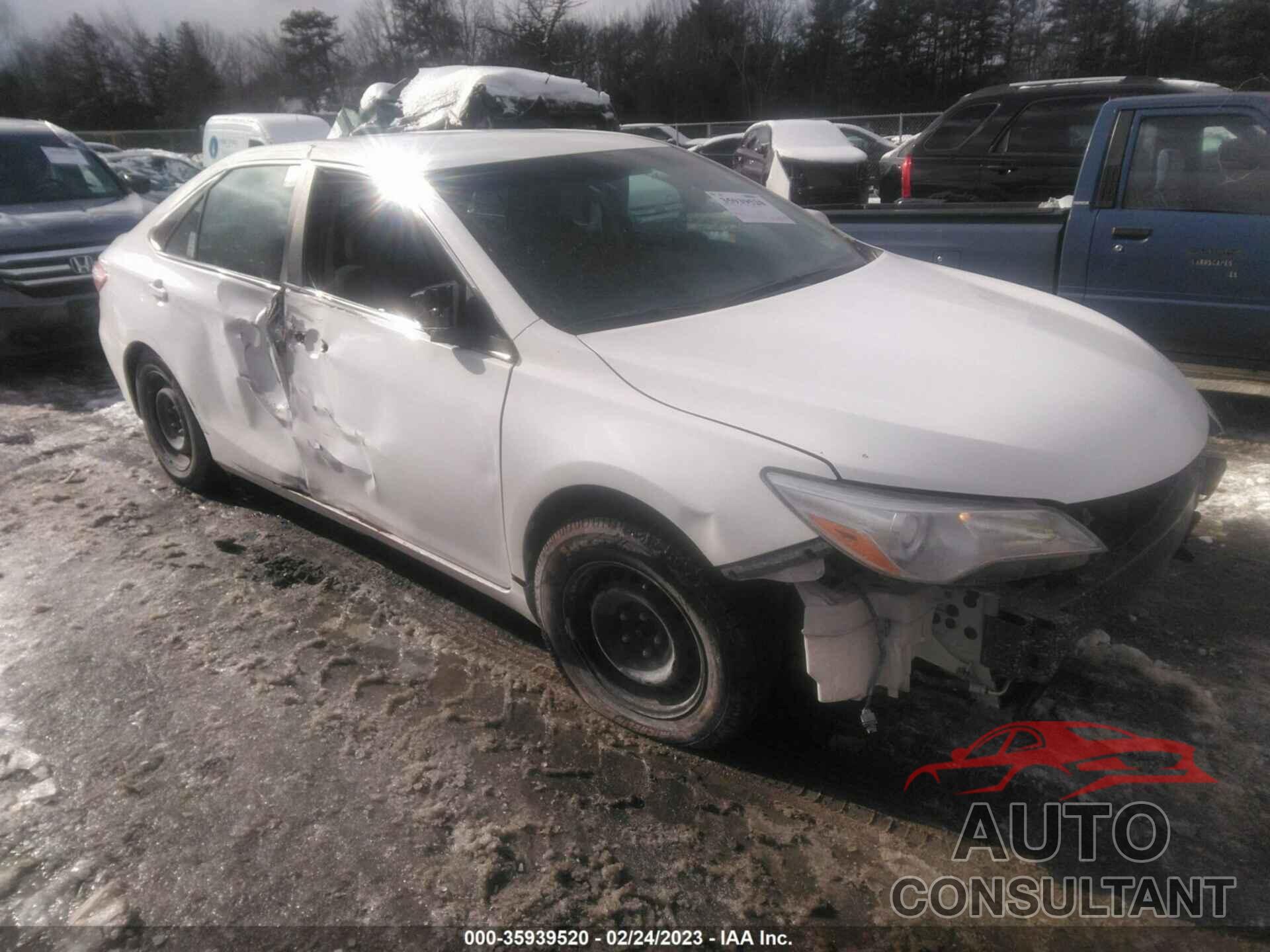 TOYOTA CAMRY 2016 - 4T4BF1FK2GR563044