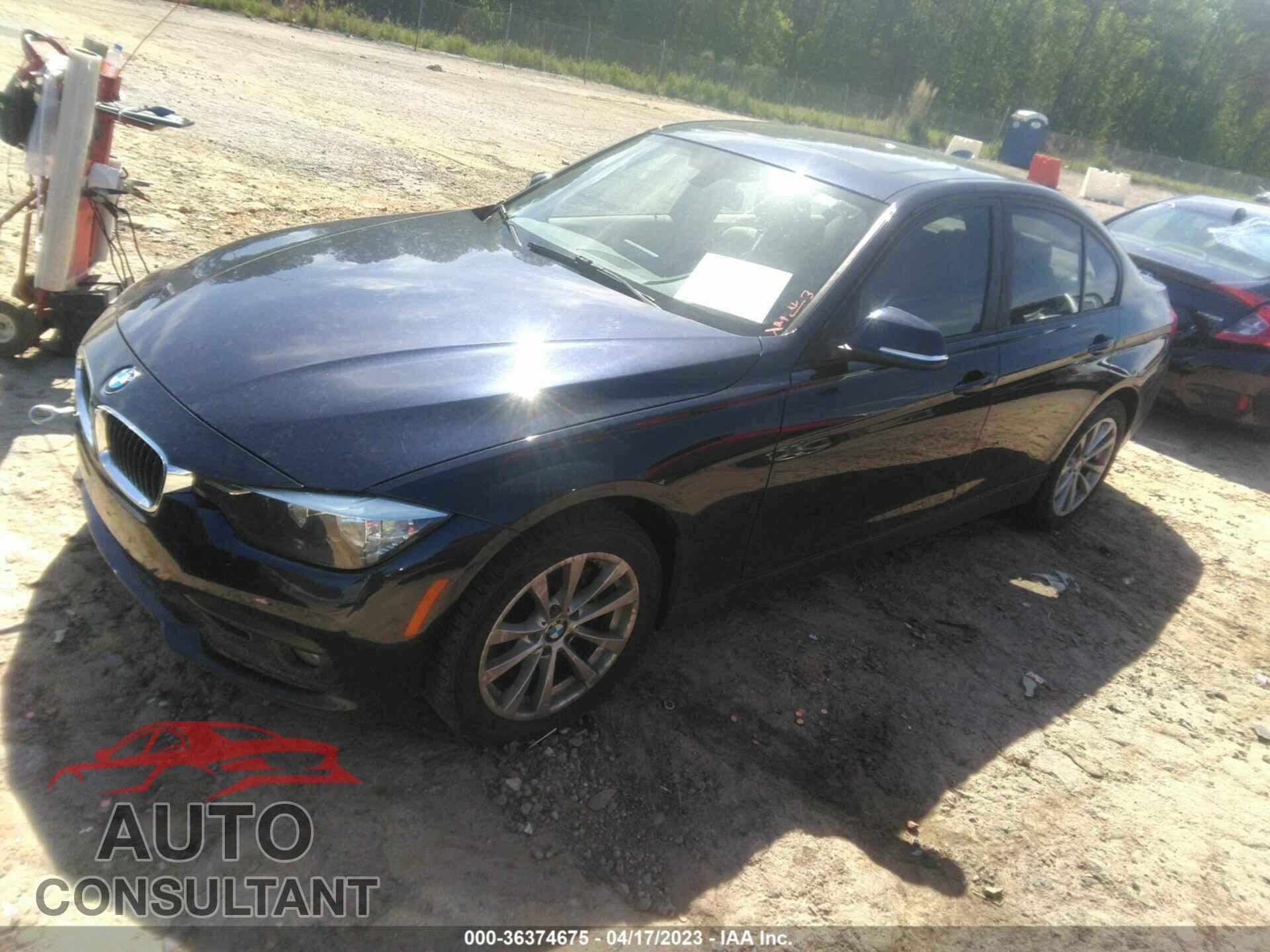 BMW 3 SERIES 2016 - WBA8A9C57GK617841