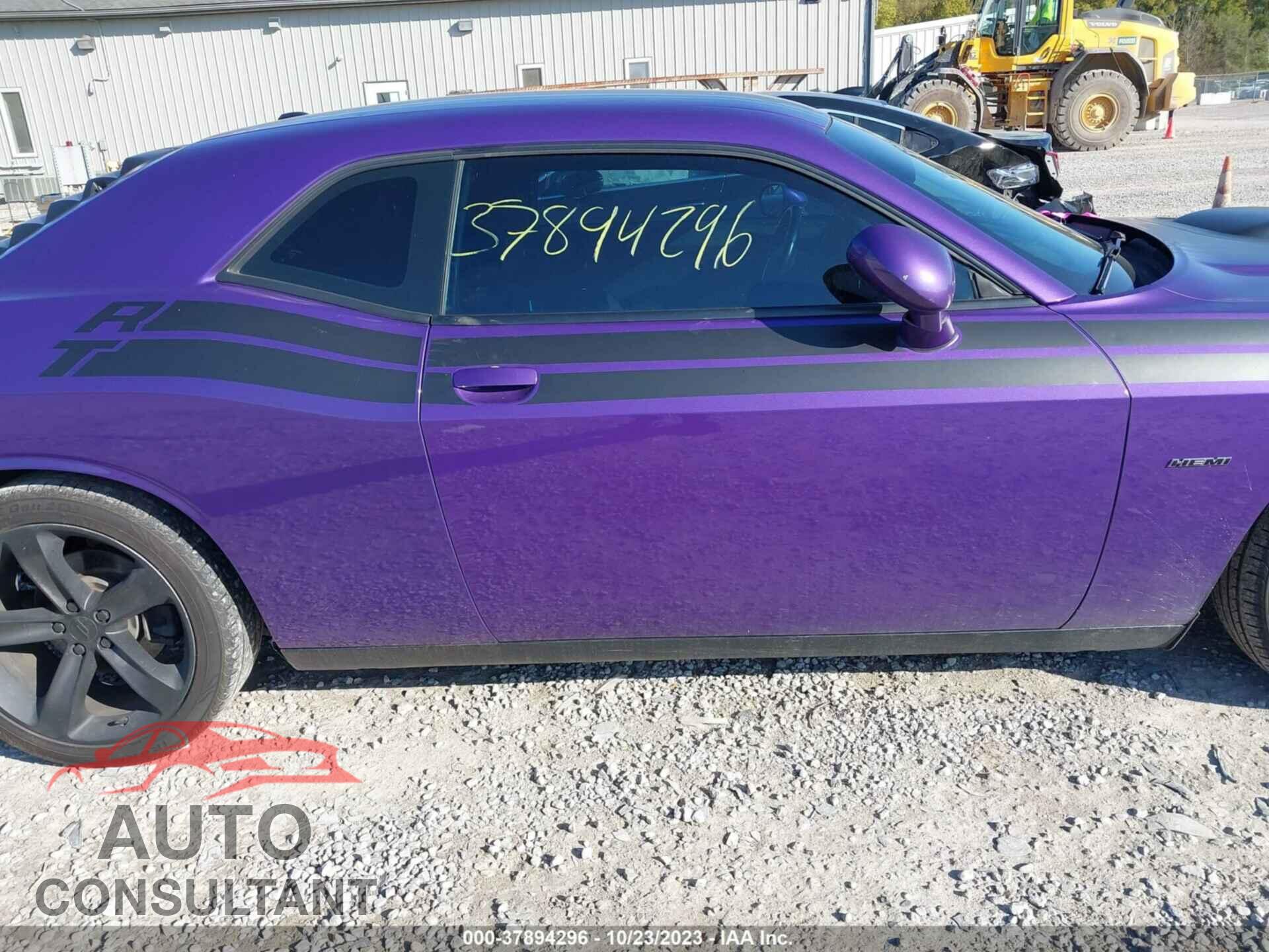 DODGE CHALLENGER 2018 - 2C3CDZBT5JH304875
