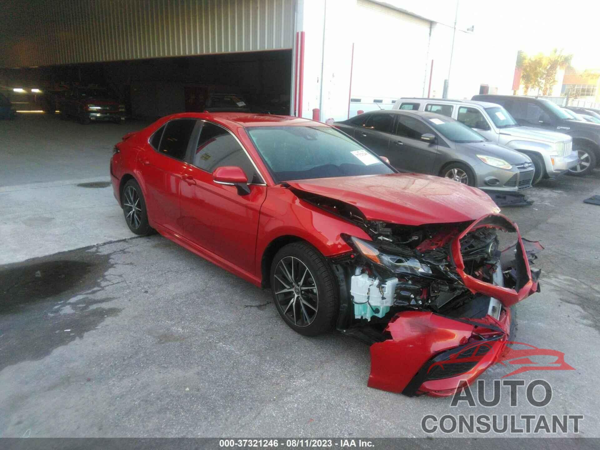 TOYOTA CAMRY 2022 - 4T1T11AK2NU017846