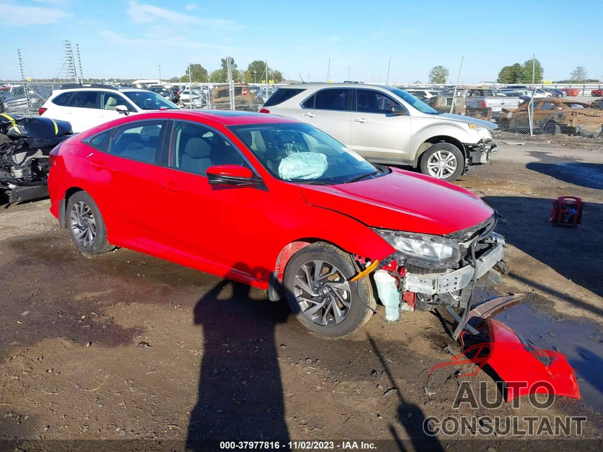 HONDA CIVIC 2018 - 2HGFC2F76JH574327