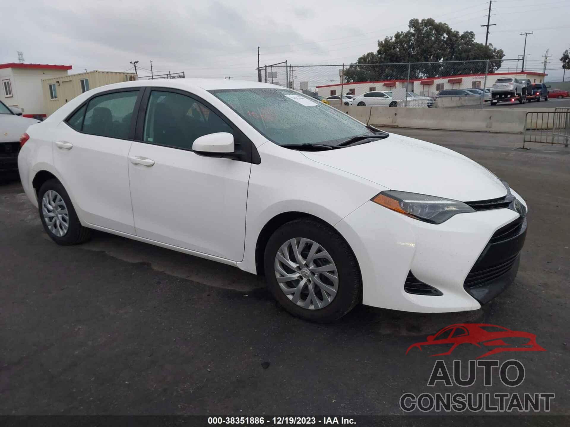 TOYOTA COROLLA 2017 - 5YFBURHE8HP727602