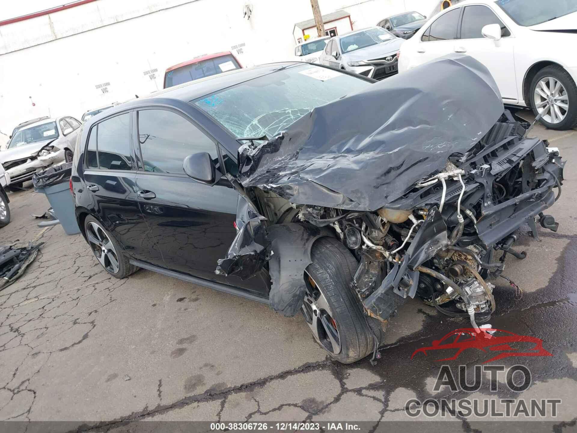 VOLKSWAGEN GOLF GTI 2019 - 3VW5T7AU0KM001315