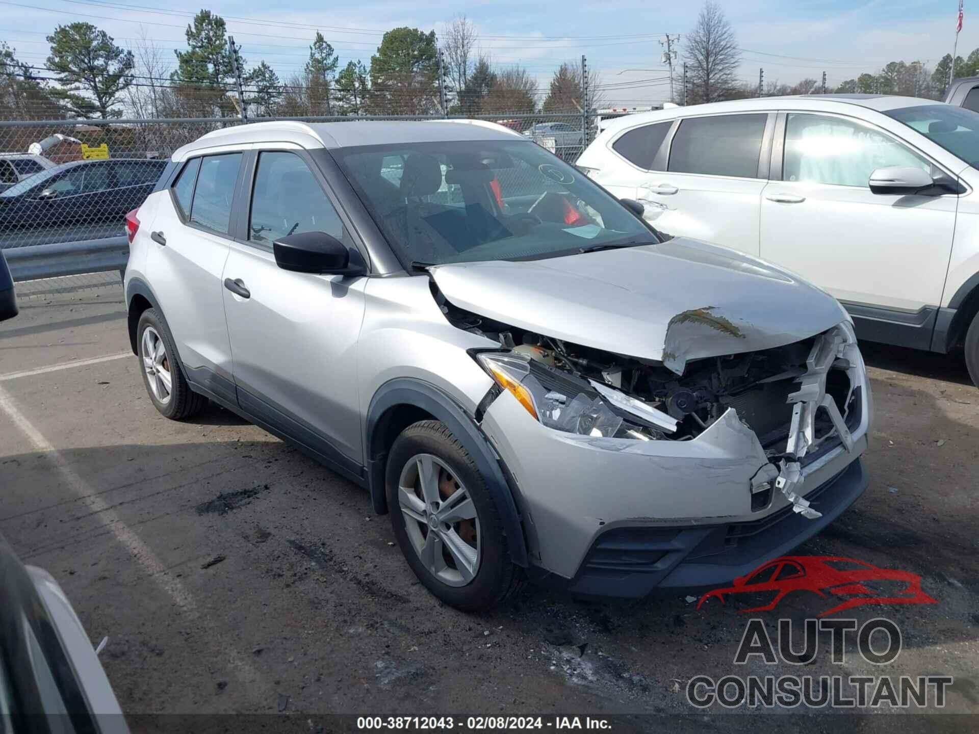 NISSAN KICKS 2018 - 3N1CP5CU9JL535484