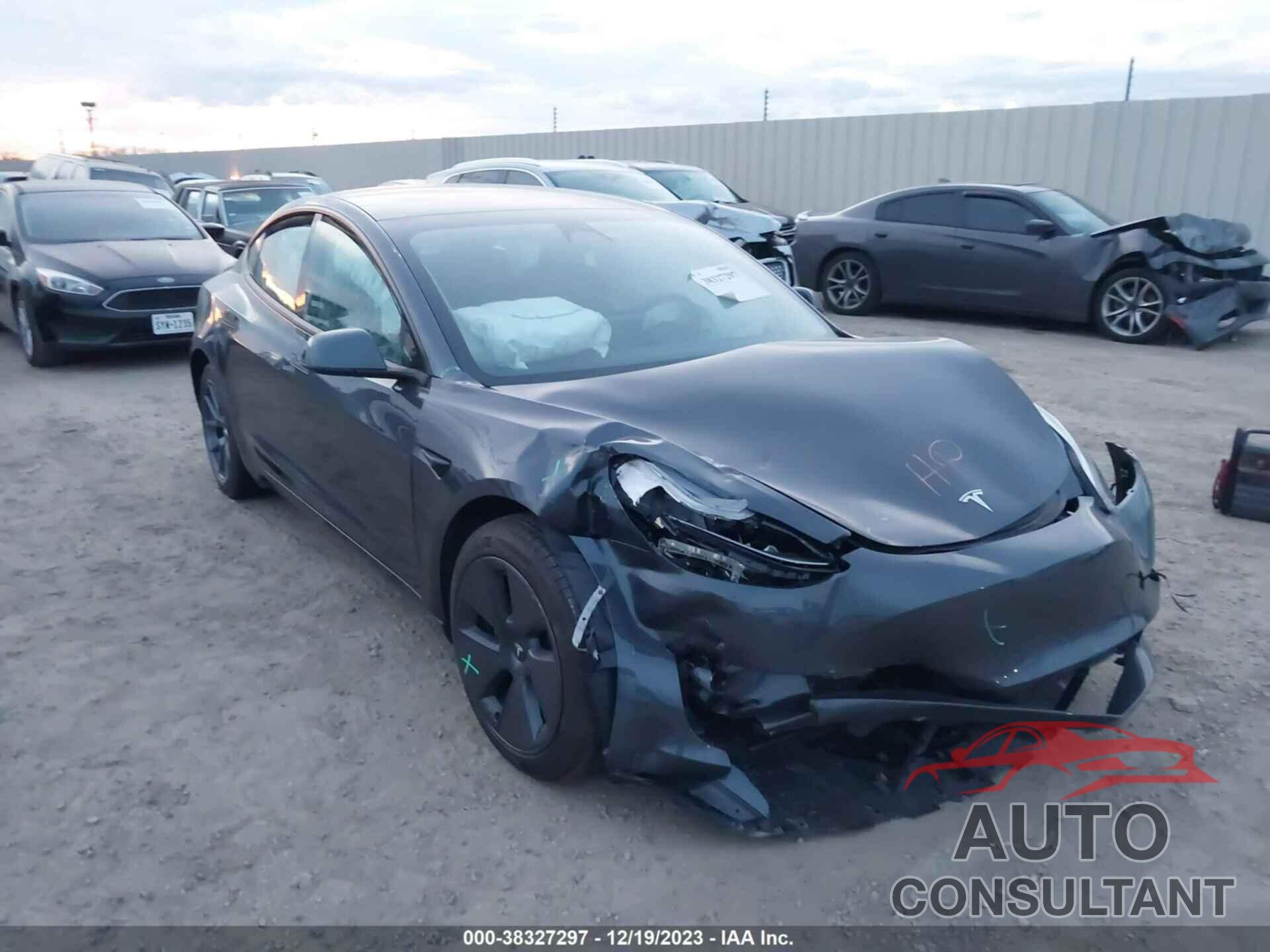 TESLA MODEL 3 2023 - 5YJ3E1EA7PF653071