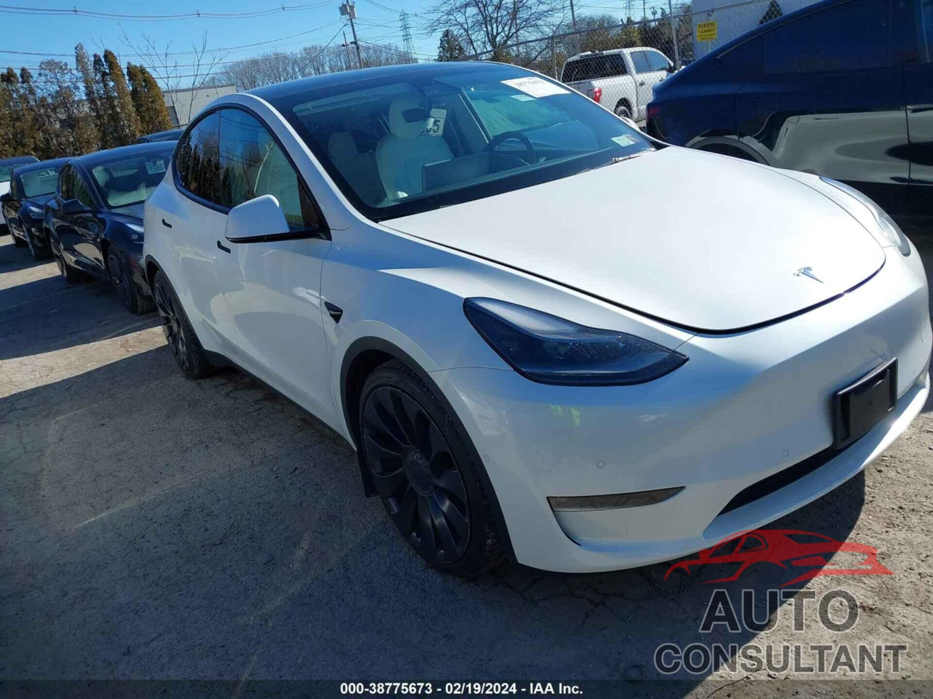 TESLA MODEL Y 2021 - 5YJYGDEF9MF209408