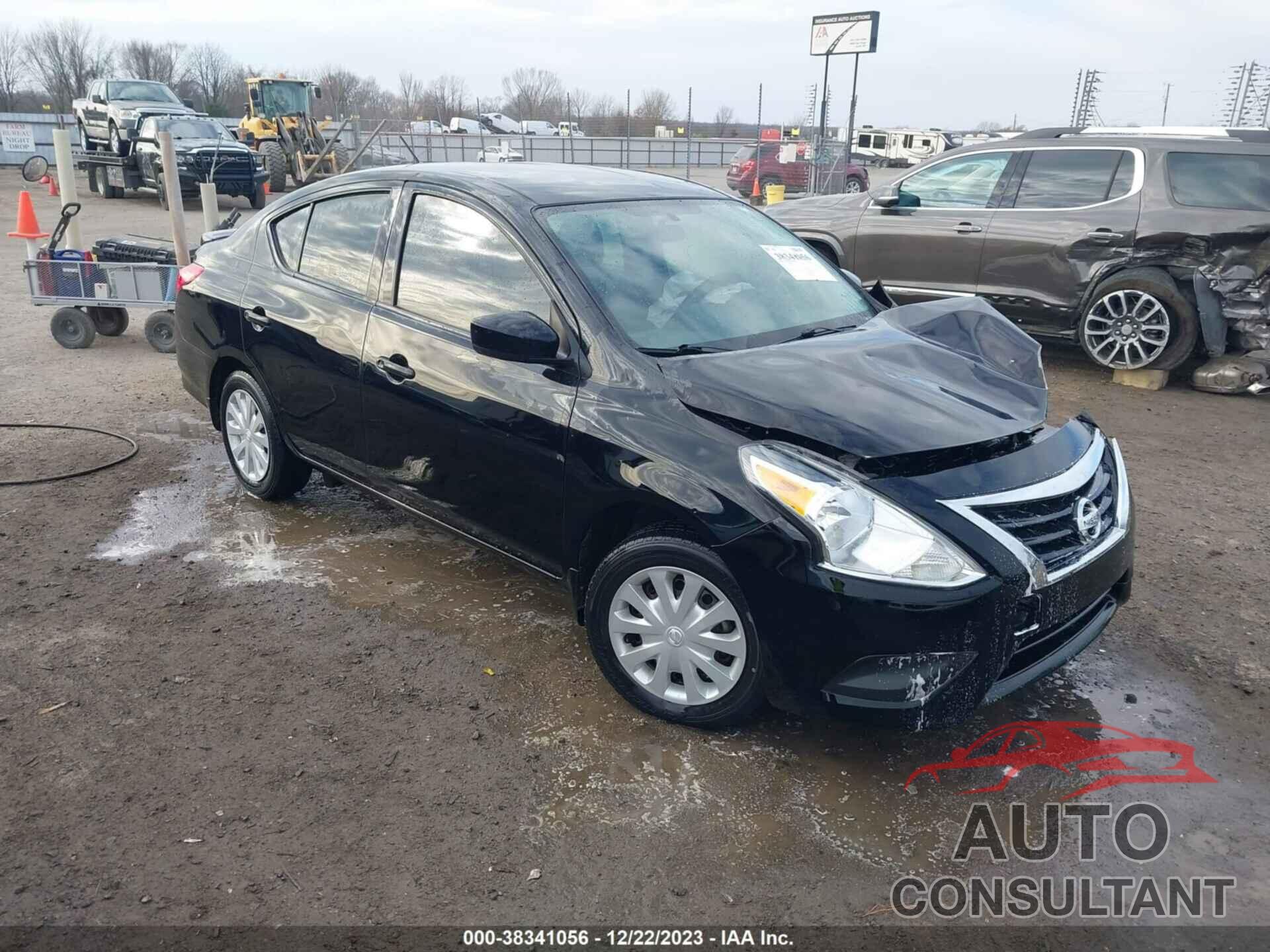 NISSAN VERSA 2018 - 3N1CN7AP1JL867952