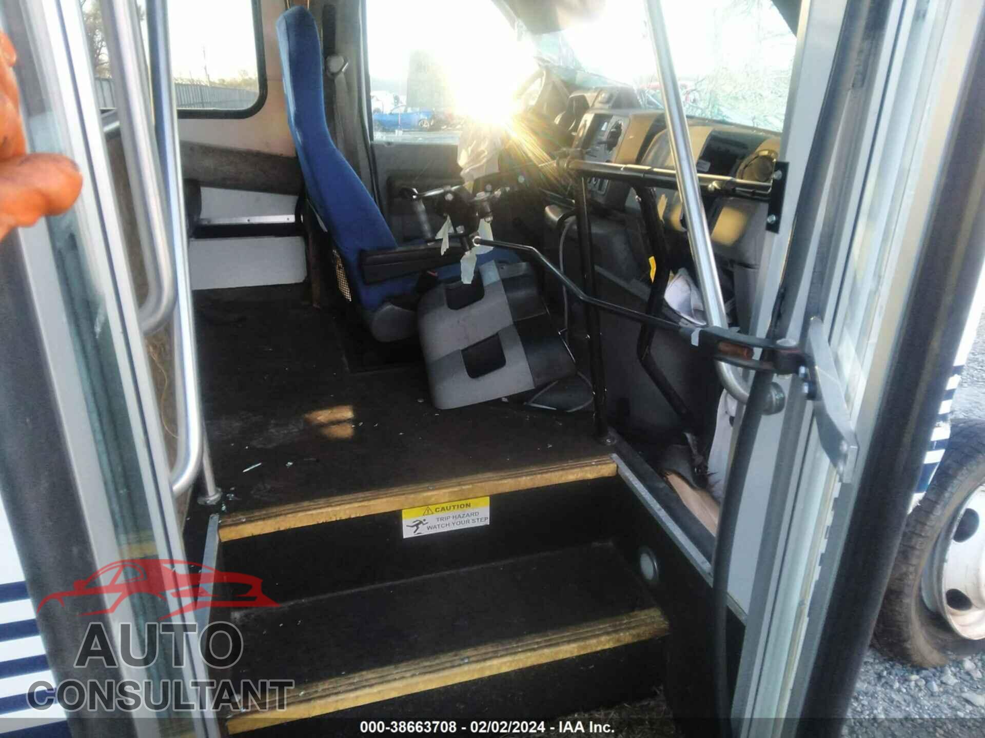 FORD ECONOLINE 2017 - 1FDEE3FS7HDC77875