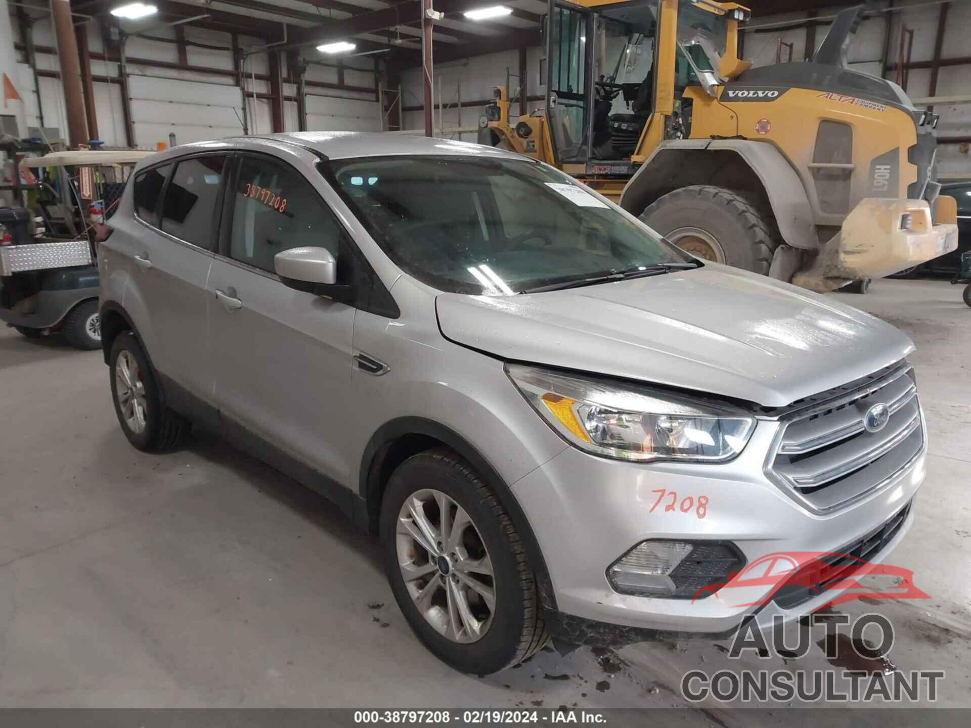 FORD ESCAPE 2019 - 1FMCU0GD0KUA67490