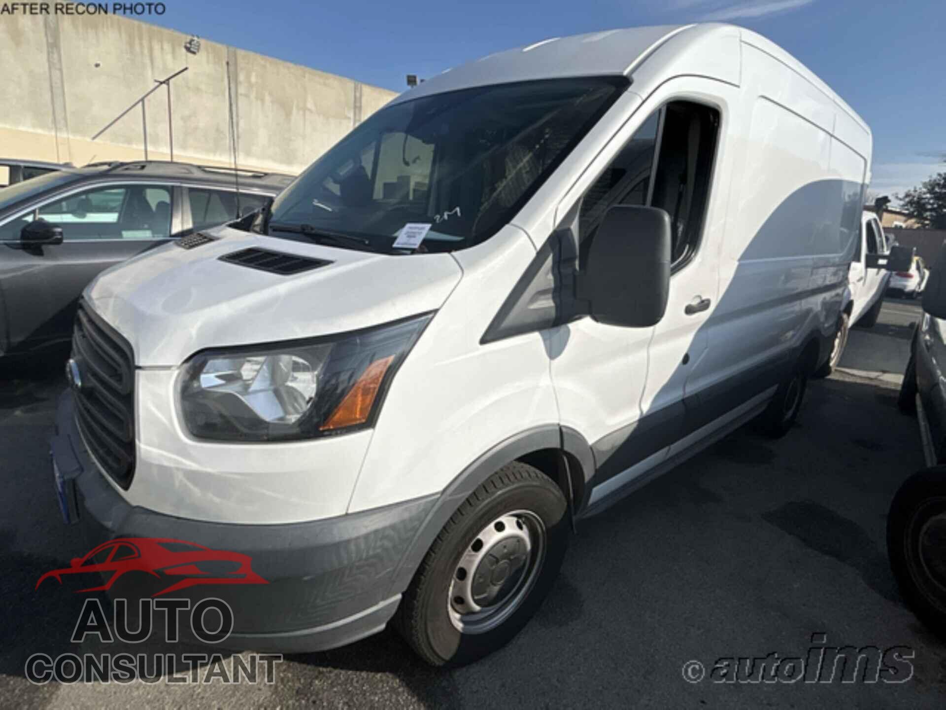 FORD TRANSIT 2018 - 1FTYE1CM1JKA27433