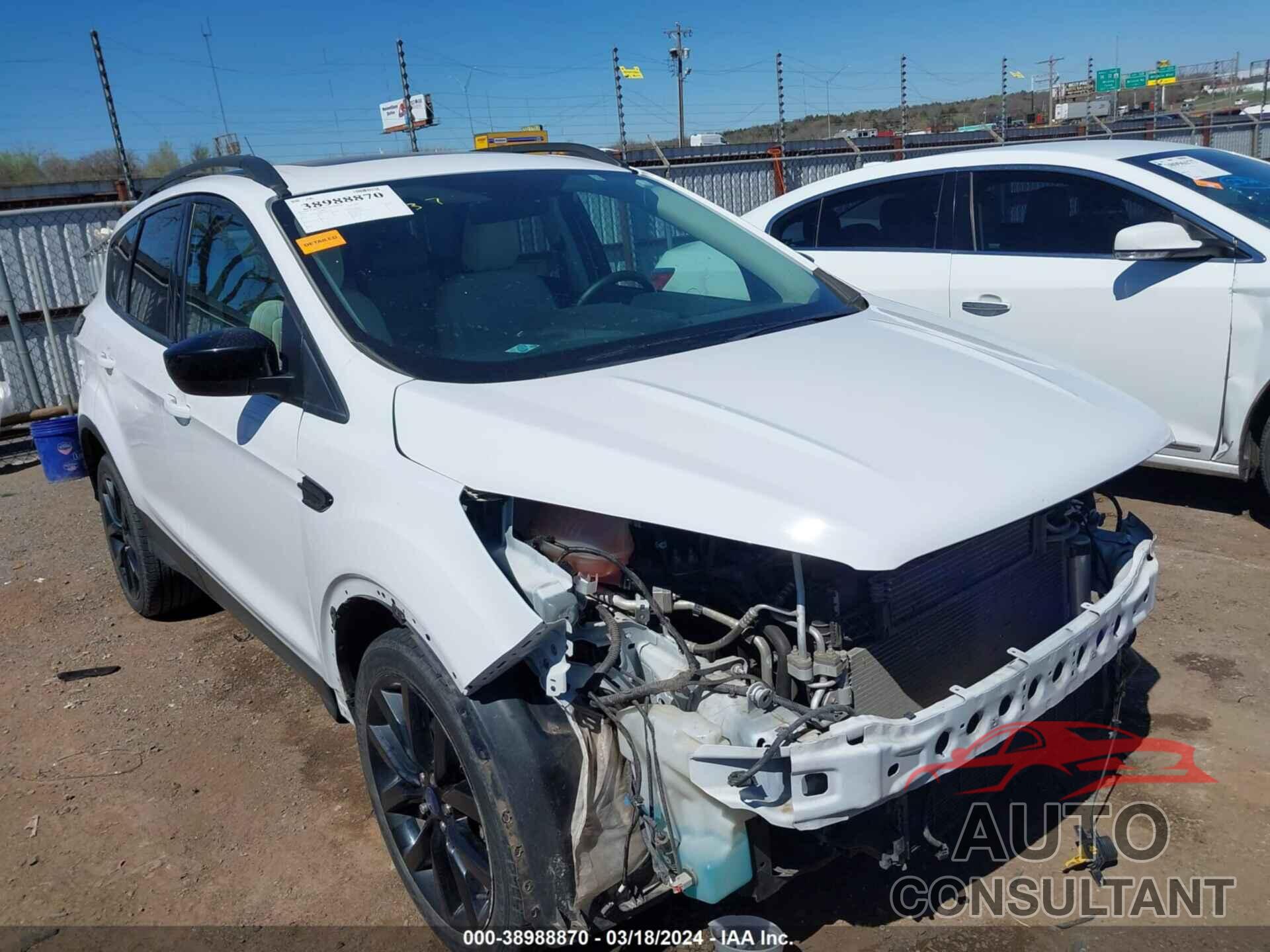 FORD ESCAPE 2018 - 1FMCU0HD8JUC84895