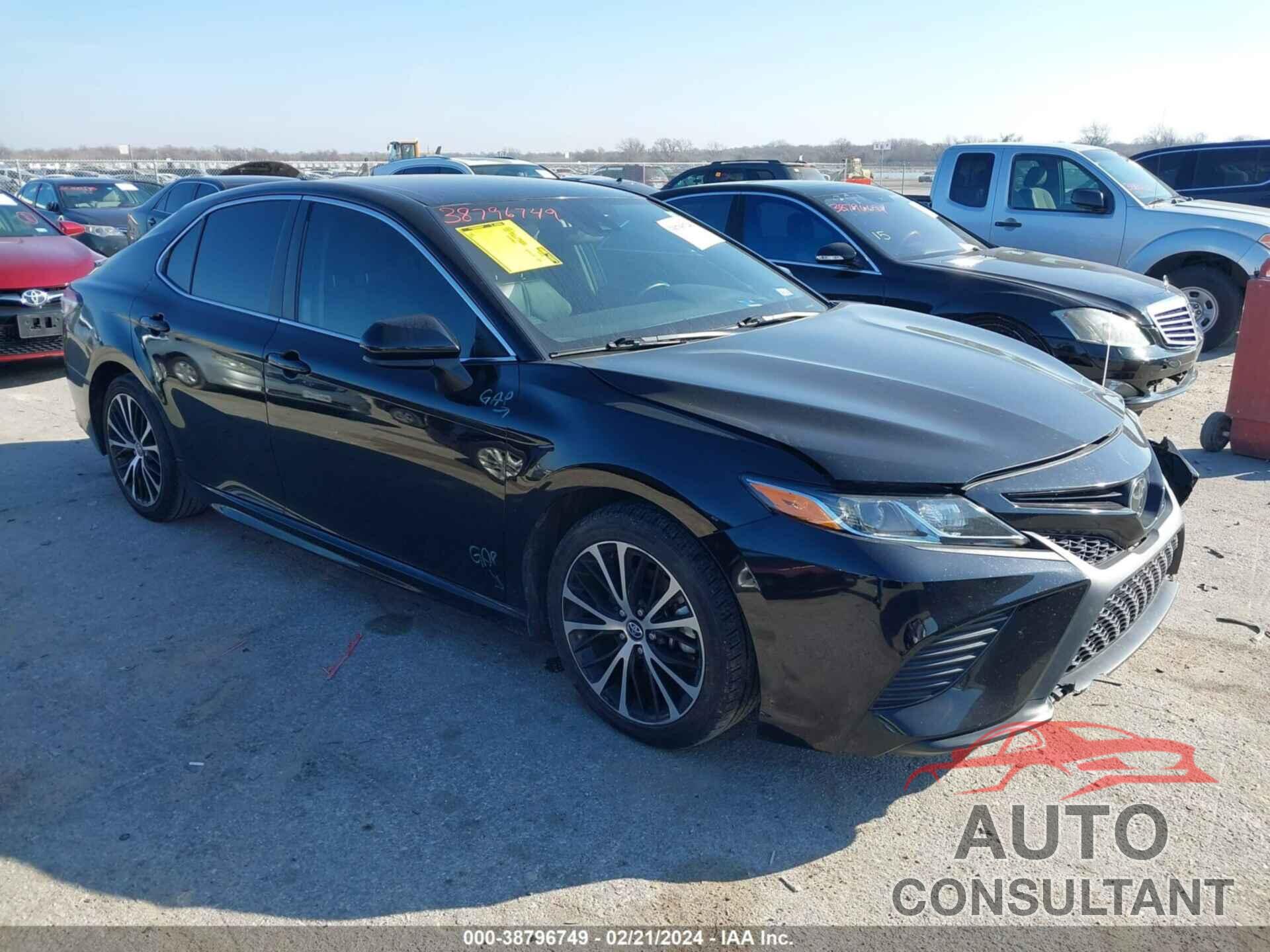 TOYOTA CAMRY 2020 - 4T1G11AK7LU324735