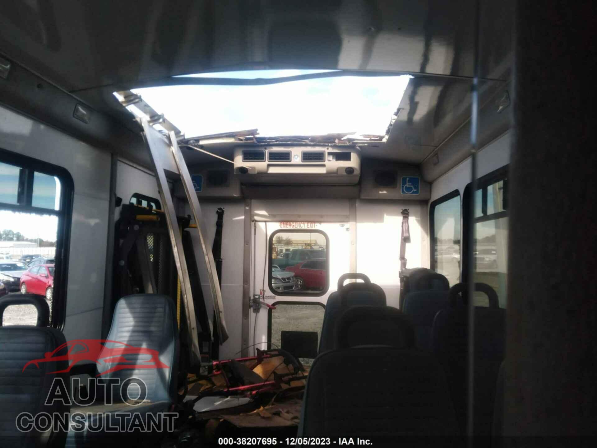 FORD E-350 CUTAWAY 2017 - 1FDEE3FSXHDC30159