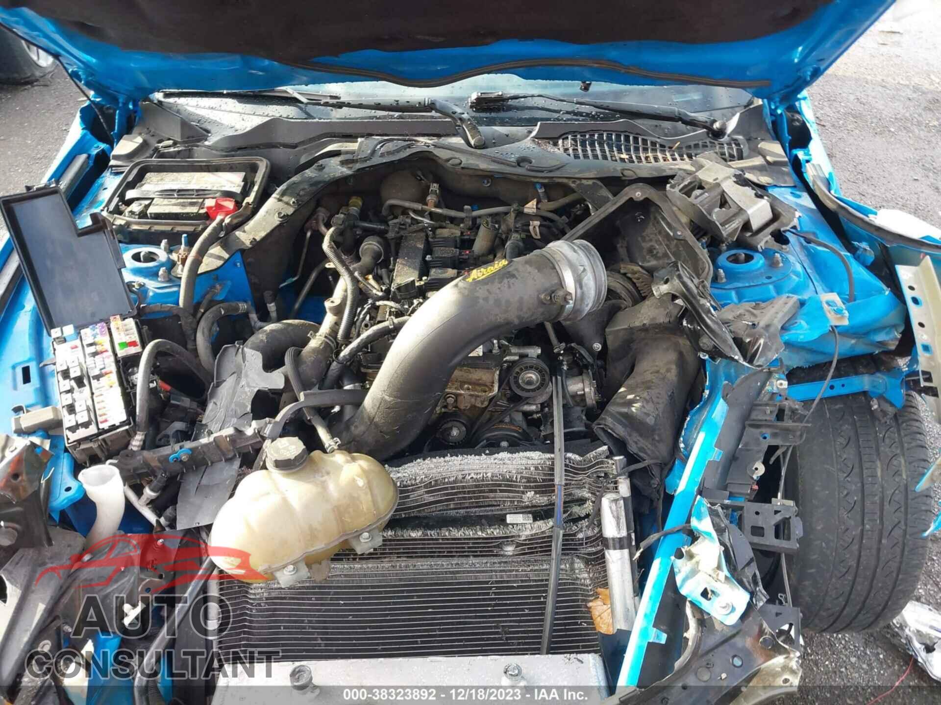 FORD MUSTANG 2017 - 1FA6P8TH3H5201871