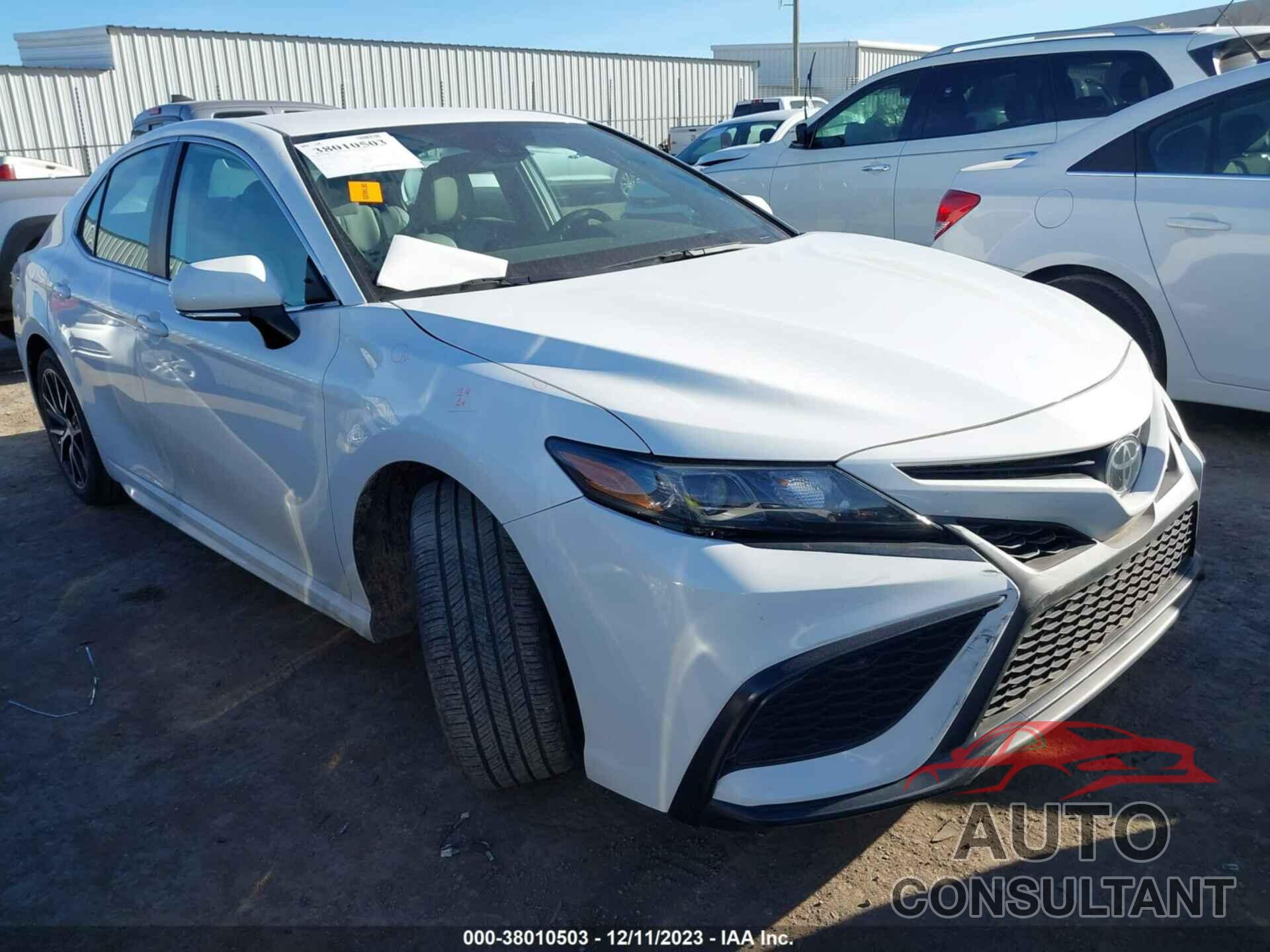 TOYOTA CAMRY 2023 - 4T1G11AK6PU149058