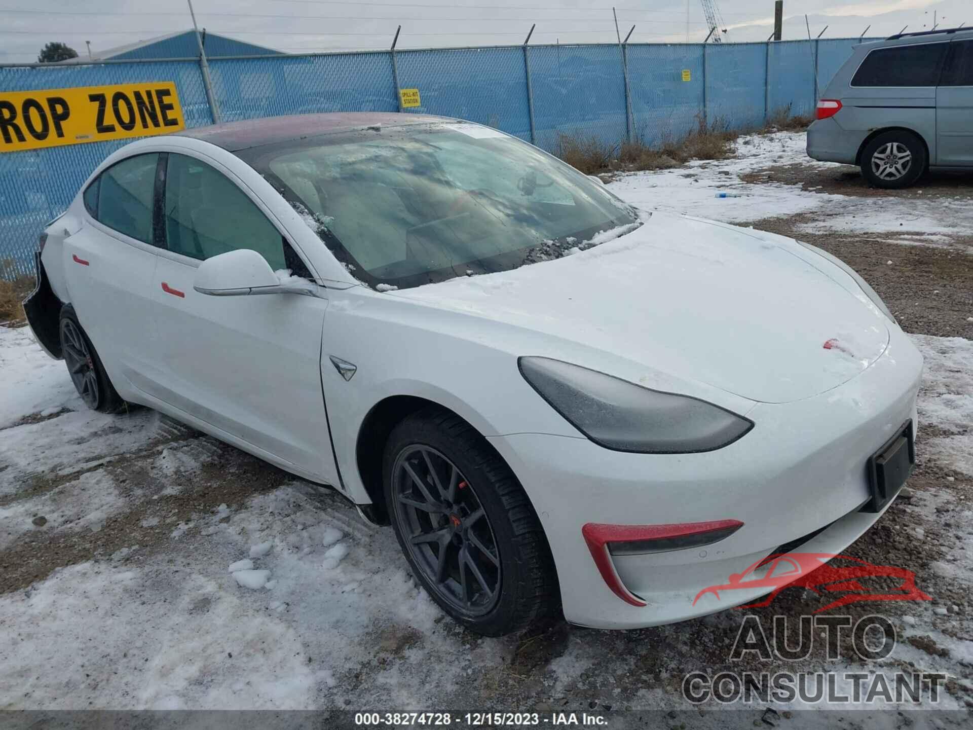 TESLA MODEL 3 2018 - 5YJ3E1EB8JF074915