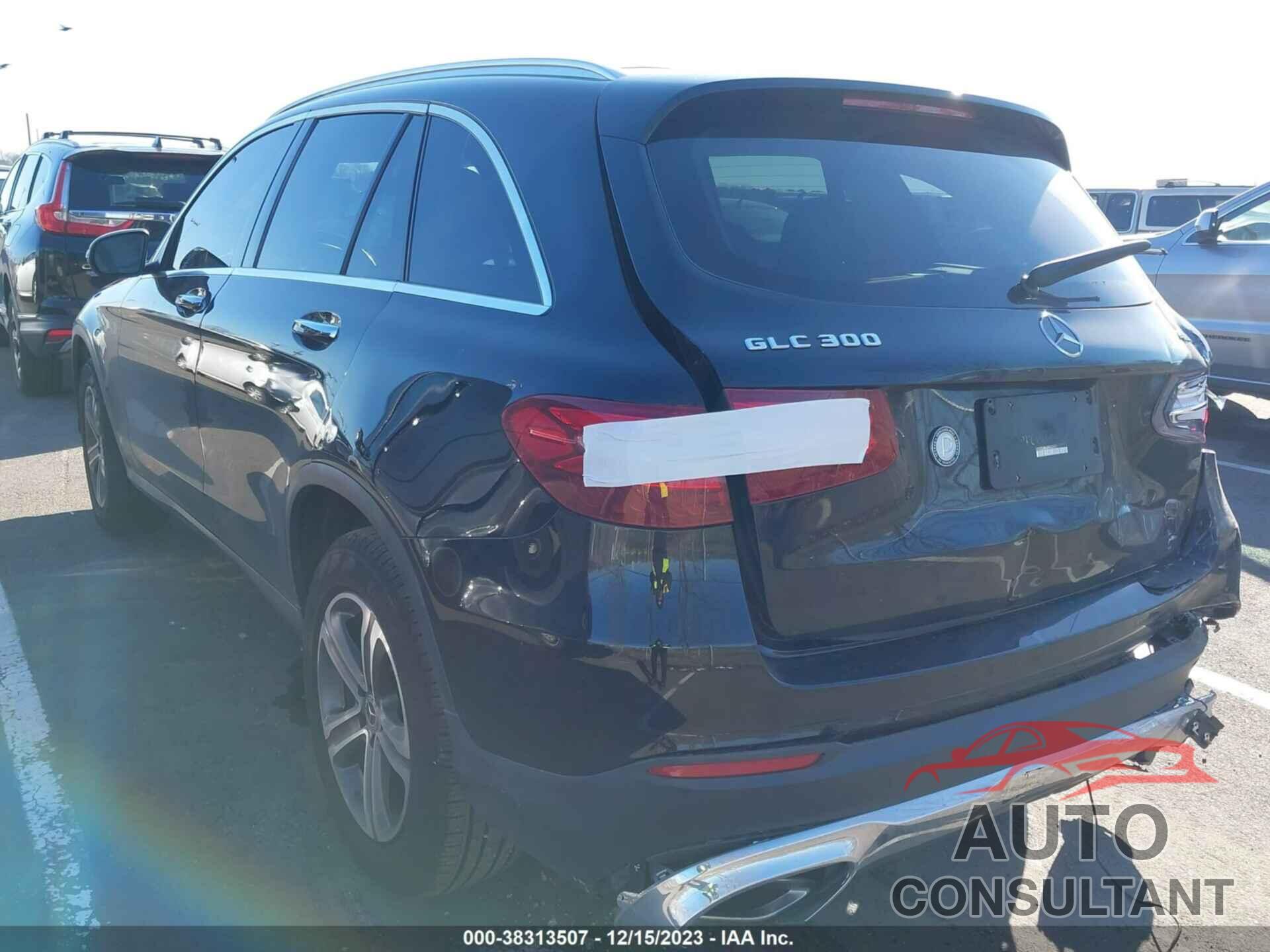 MERCEDES-BENZ GLC 300 2019 - WDC0G4KB4KF643687