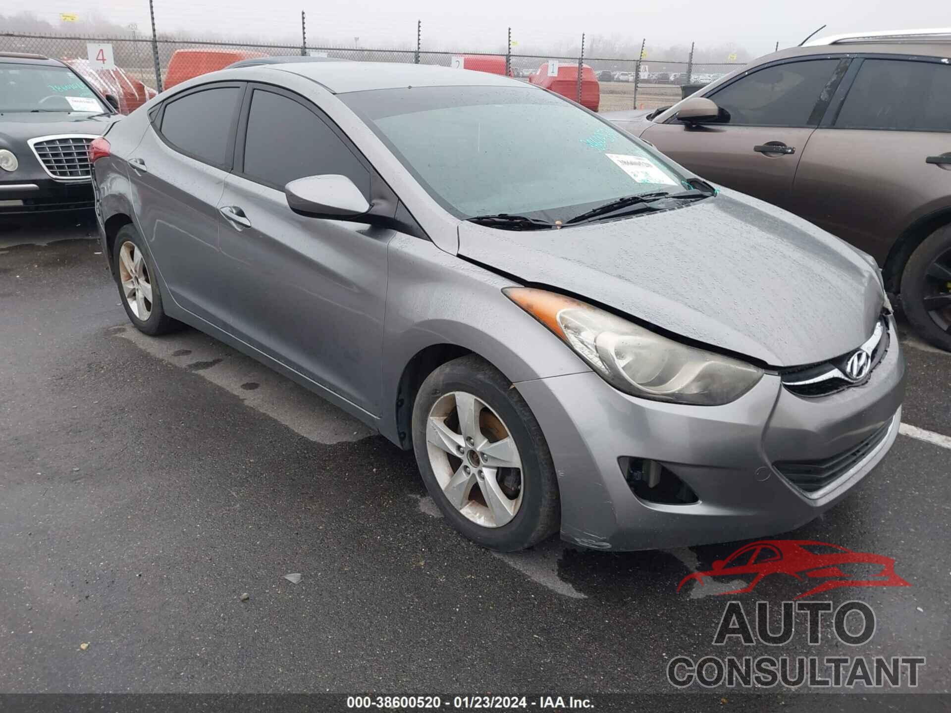 HYUNDAI ELANTRA 2013 - KMHDH4AE4DU720133